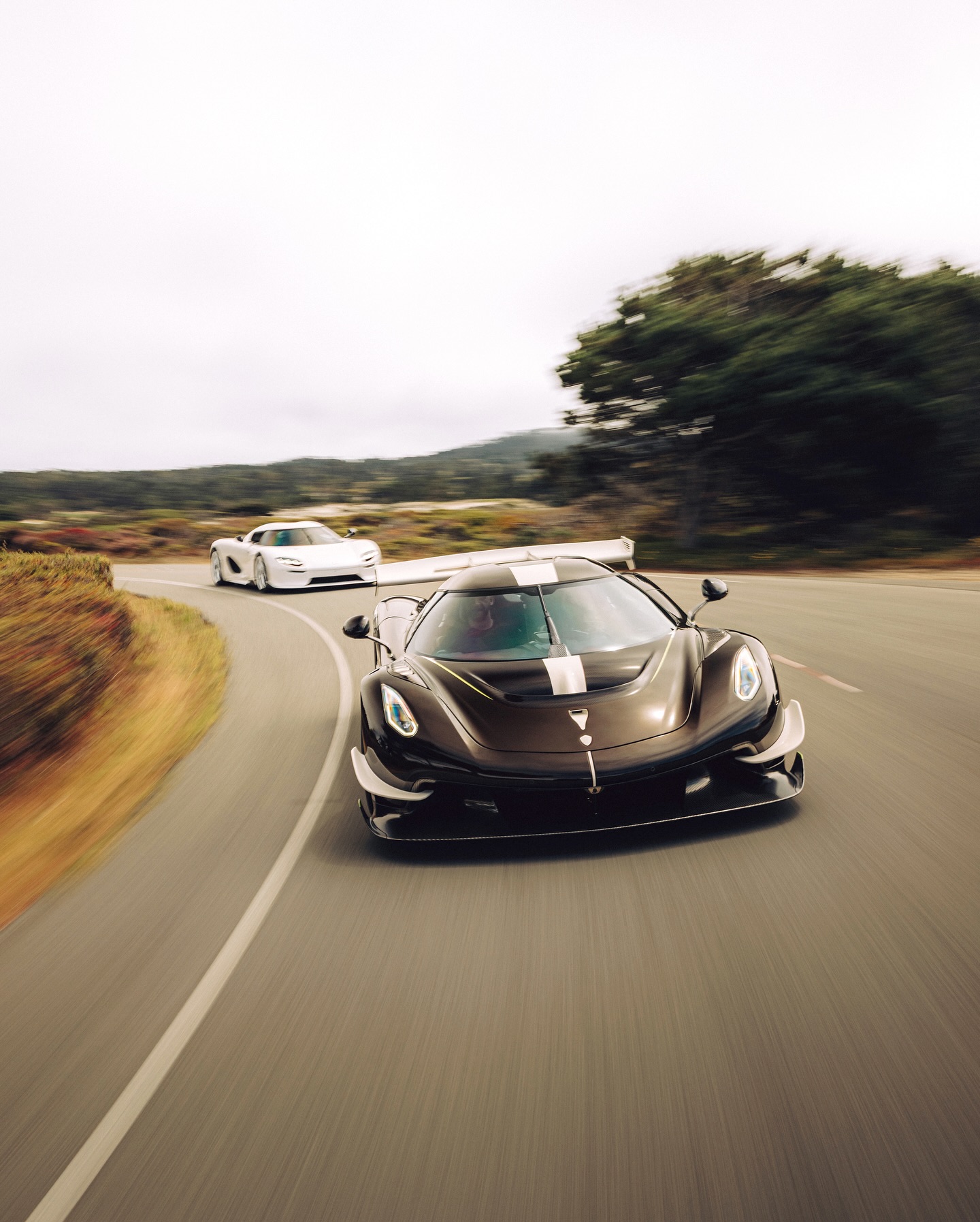 The Sadair’s Spear & CC850 — the latest and greatest. Both are focused on delivering a true driver’s car experience, each with its own distinct approach. Unmistakably Koenigsegg.

#Koenigsegg #SadairsSpear #CC850

Images by @kenozache