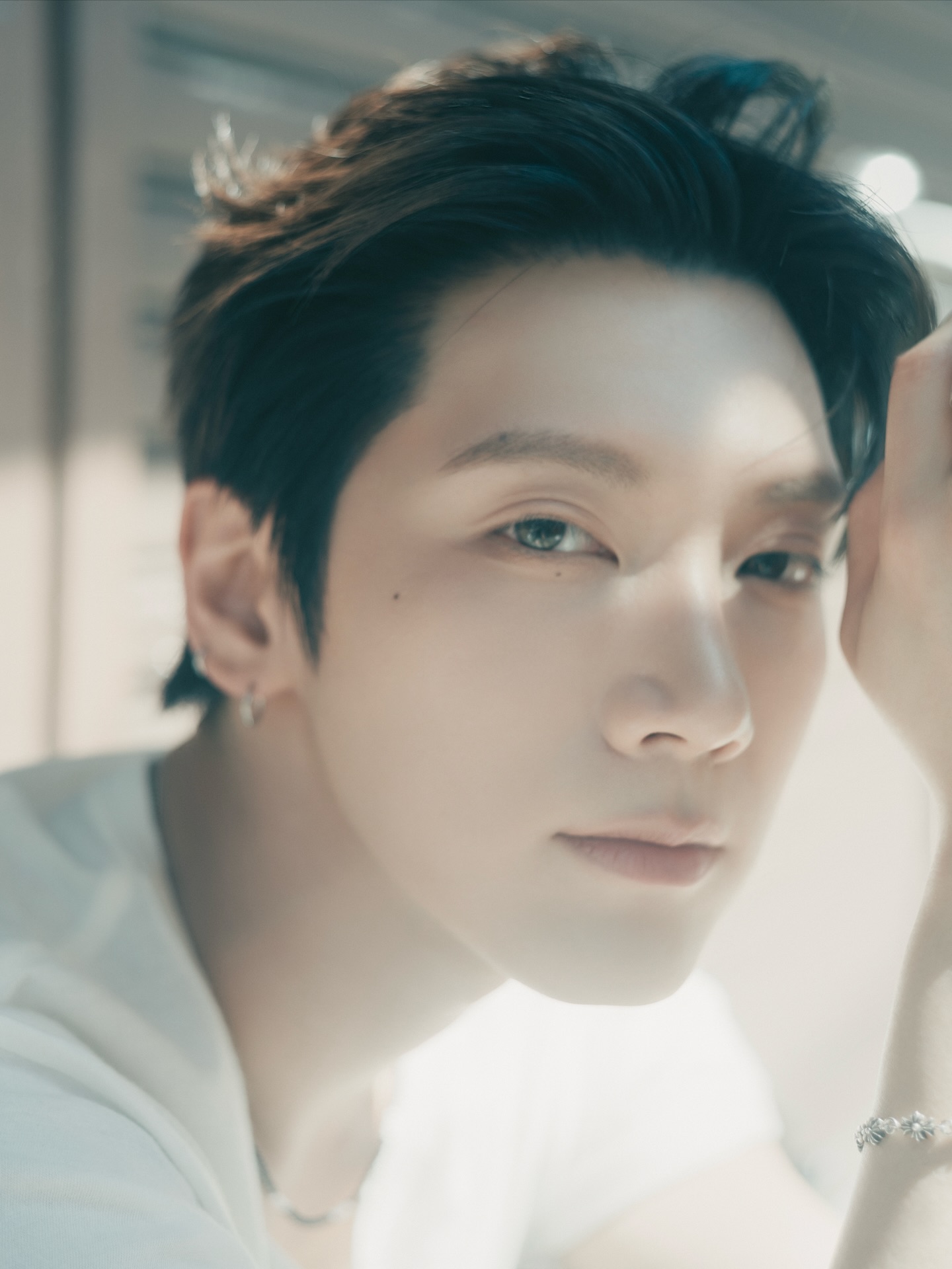 TEN THE 1st PHOTO BOOK will be released👏
Reservations start!!

This is a life-size photo album of his last appearance in his 20s📕✨
Check it out now🔥

▼official website
https://d.pass-store.jp/pages/tenphotobook

▼International purchasing service
https://www.tenso.com/en/static/lp_shop_index

#NCT #TEN @tenlee_1001 #essentia