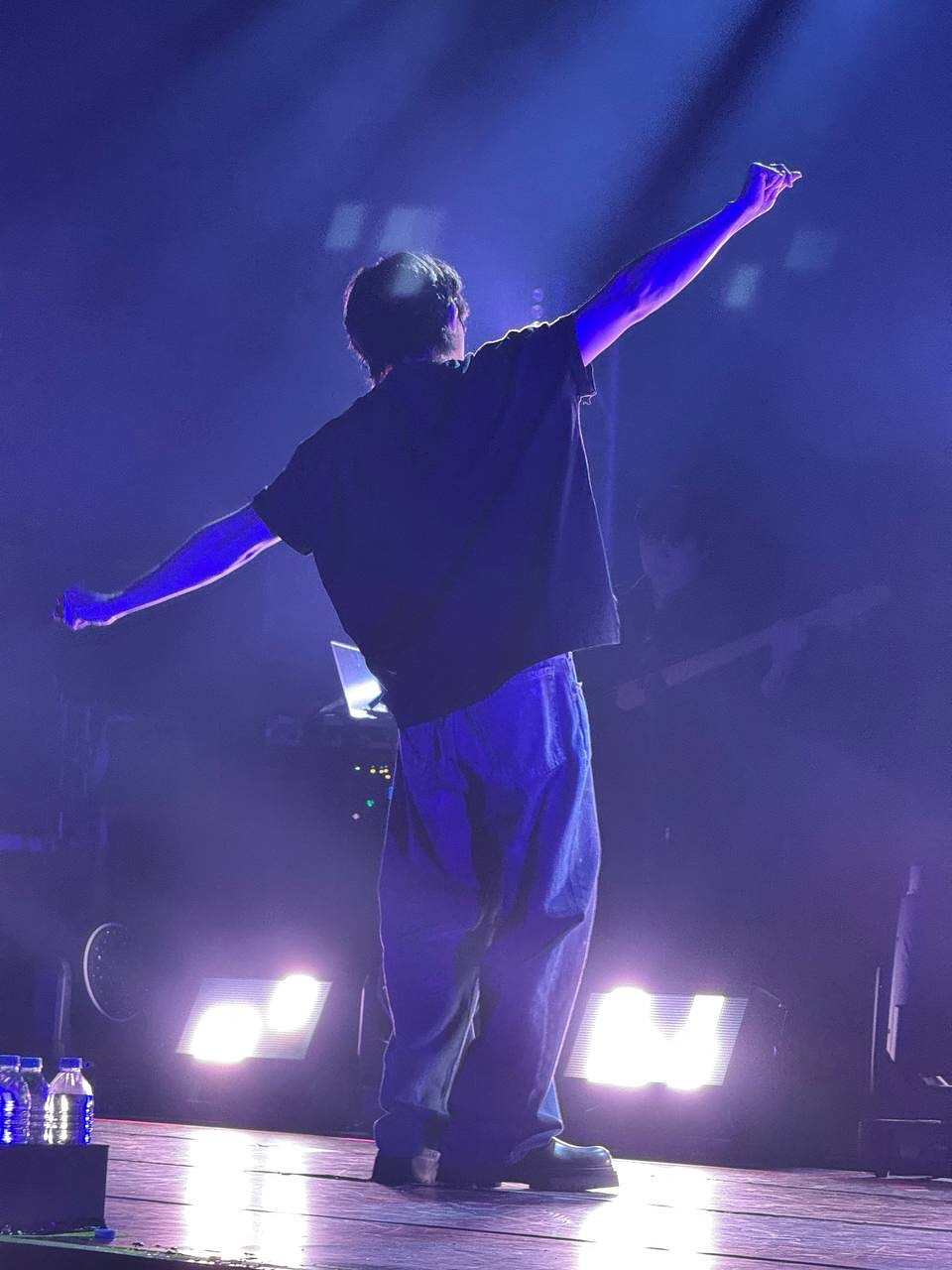 謝謝你願意來玩我也玩得很開心

台中高雄見

Thank you for making the songs come alive

#lines