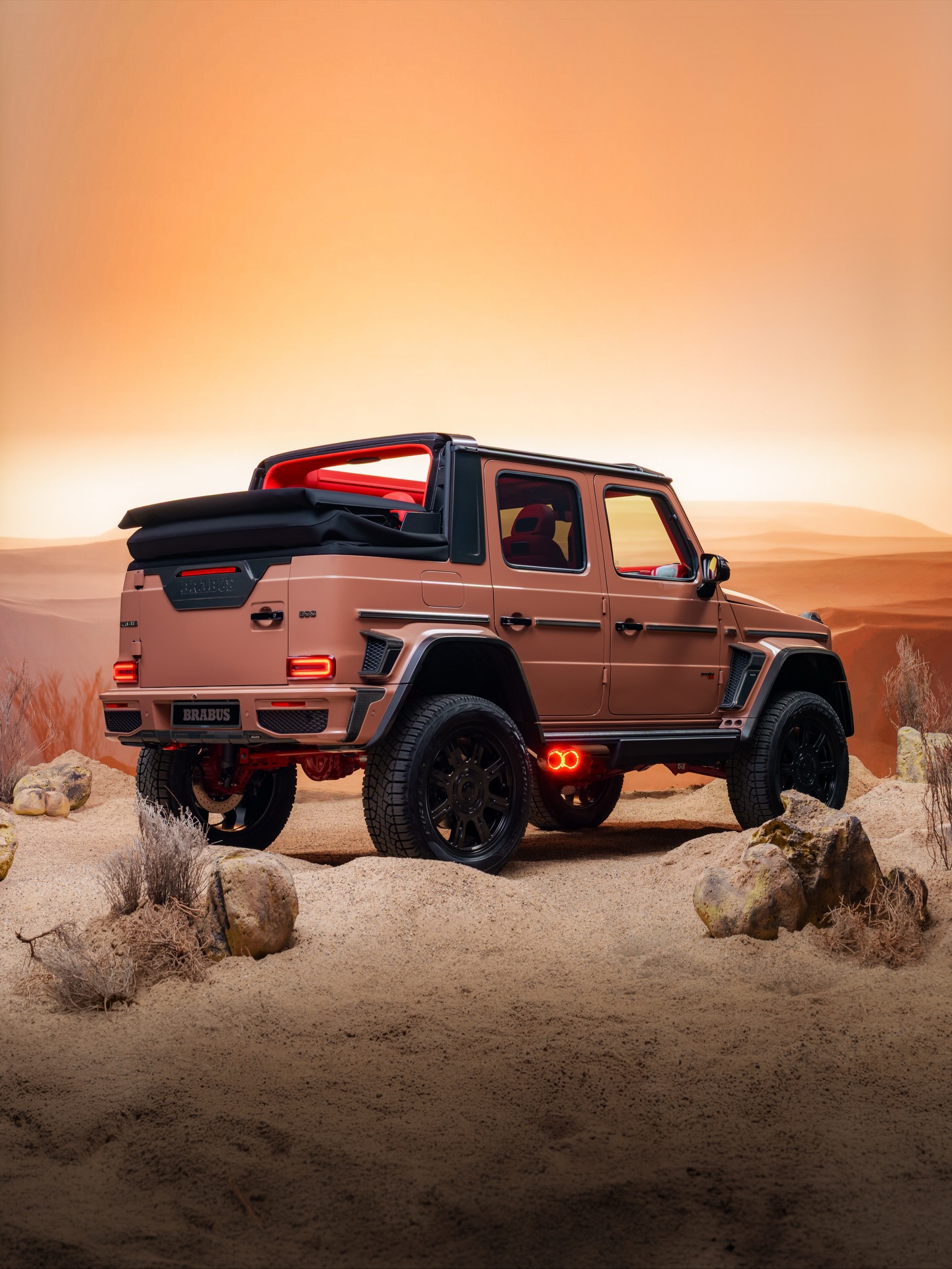 From the very first glance, the BRABUS XL 800 CABRIO reveals its unique character: an open-top all-terrain powerhouse built to conquer even the harshest environments. The BRABUS XL 800 CABRIO is all-out 1-Second-Wow

#BRABUS #BRABUS800XLCABRIO #OFFROADCOUTURE #Masterpiece #CABRIO #XL