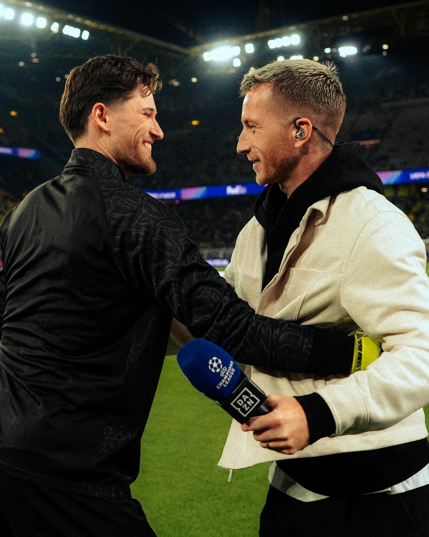 🫂 Just old friends meeting again 🥹🥰