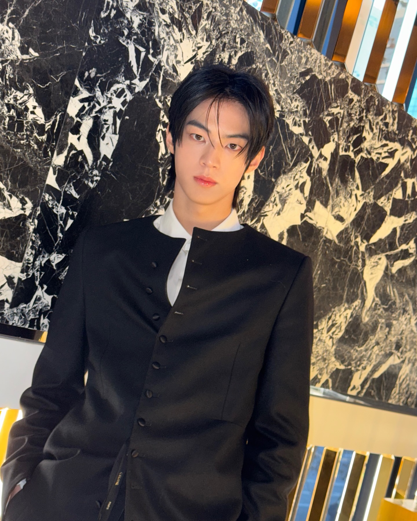 🎁🖤

#TWS #투어스 #247WithUs
#CELINE @CELINE