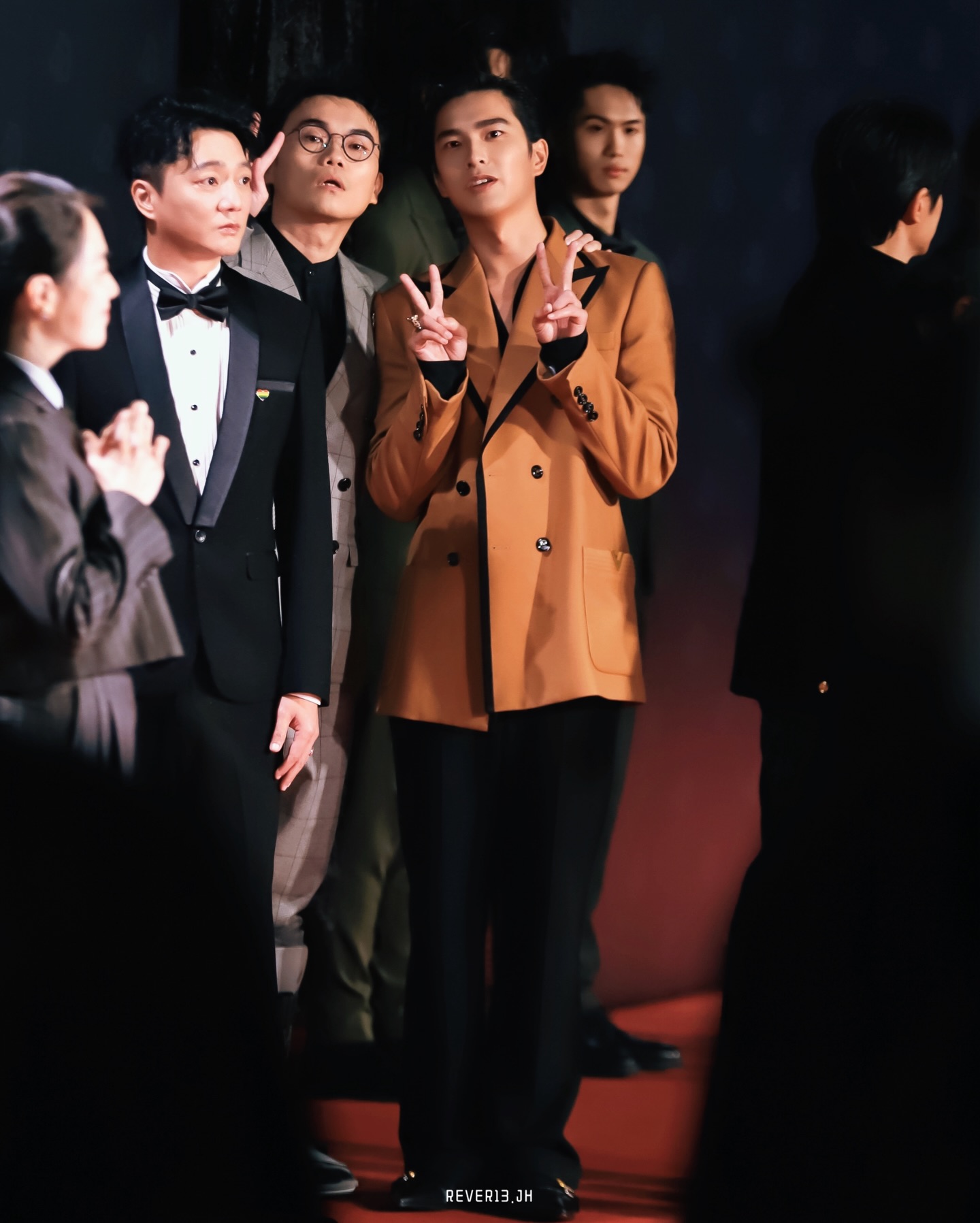 25.11.22｜《金馬62頒獎典禮》星光紅毯

小潘與小曾的😆✌🏻✌🏻✌🏻✌🏻✌🏻
可愛到不行

#潘客印 
#曾敬驊 #金馬62 
#我家的事 #蕭子夏