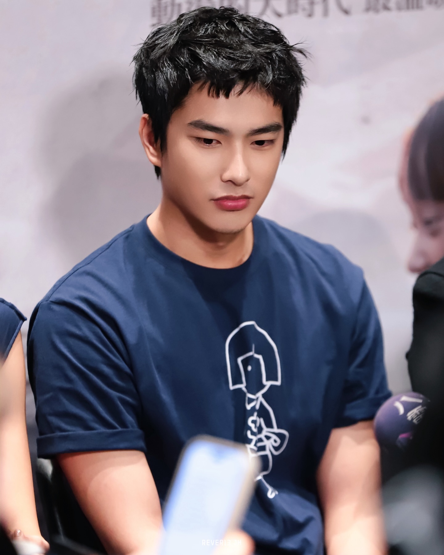 26.11.25｜《大濛》首映會

當月亮沉睡，雲霧自黑夜裡浮現

#曾敬驊 #大濛 #黃育雲