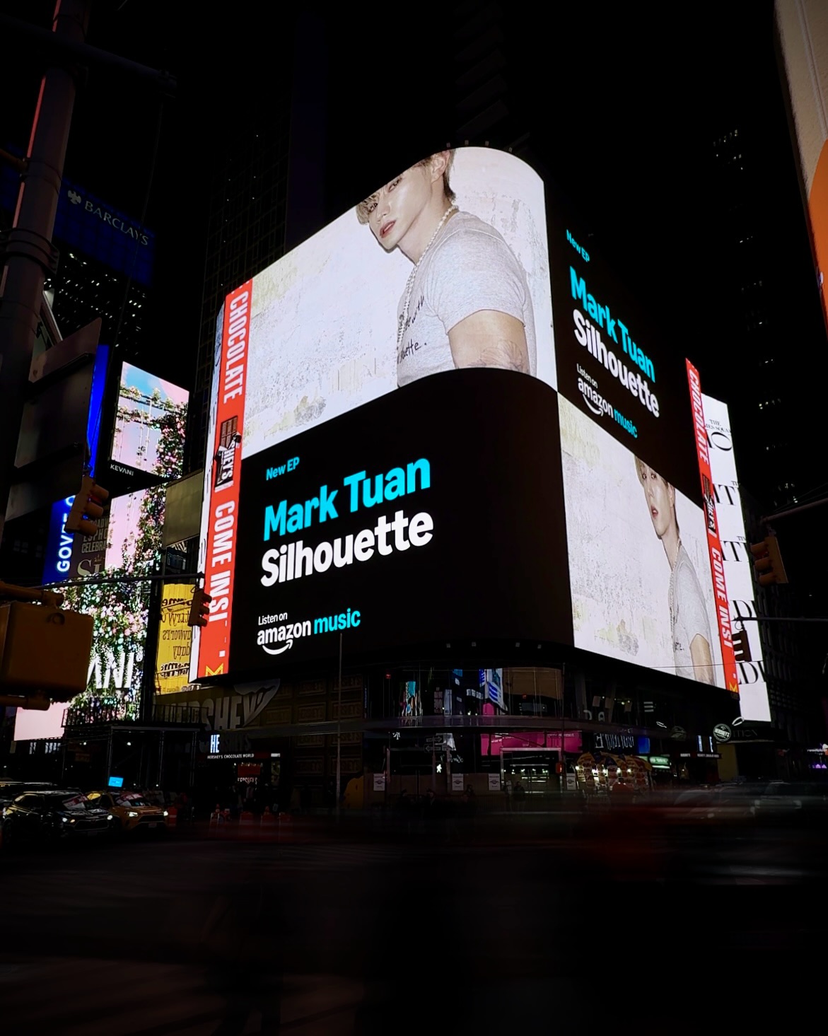 Silhouette EP billboard at Times Square 🙌🏻
@amazonmusic 

#MarkTuan #Silhouette #SunsetsandCigarettes