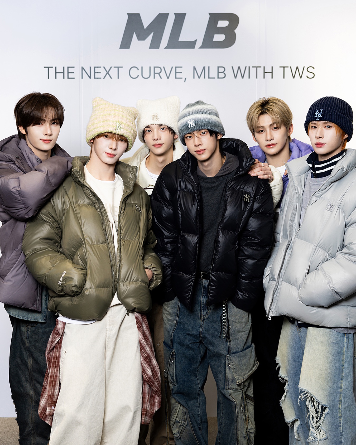 THE NEXT CURVE. MLB with TWS

MLB 명동중앙점에 찾아온 TWS. 
투어스와 함께한 순간을 공개합니다! 

25FW 커브패딩과 품절 대란 미야옹 비니까지, 
지금 MLB 명동중앙점에서 만나보세요. 

📍 서울 중구 명동8길 7 MLB 명동중앙점
🕒 11:00 ~ 22:00
