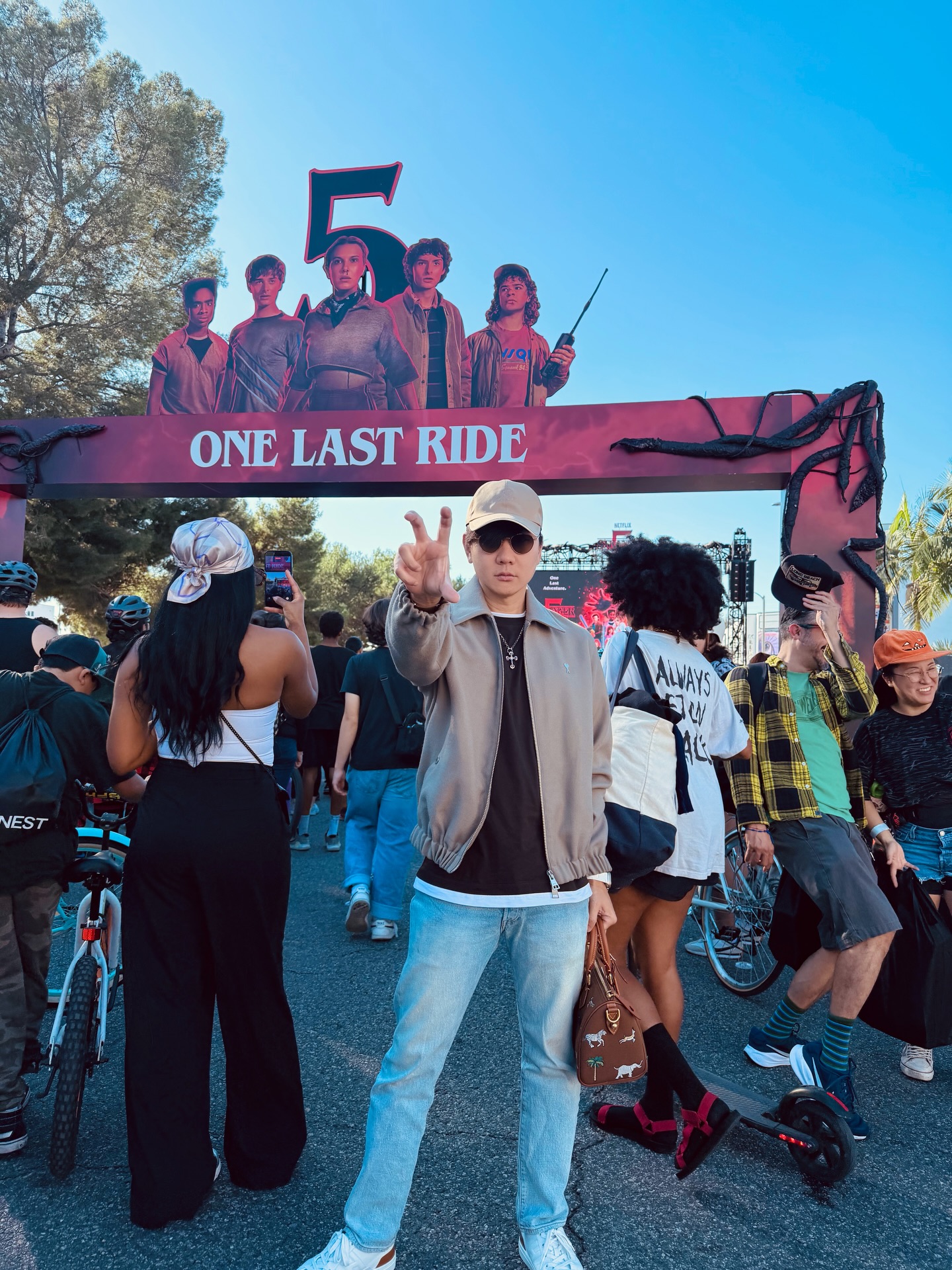 In Hawkins today.

#strangerthings #strangerthingsonelastride