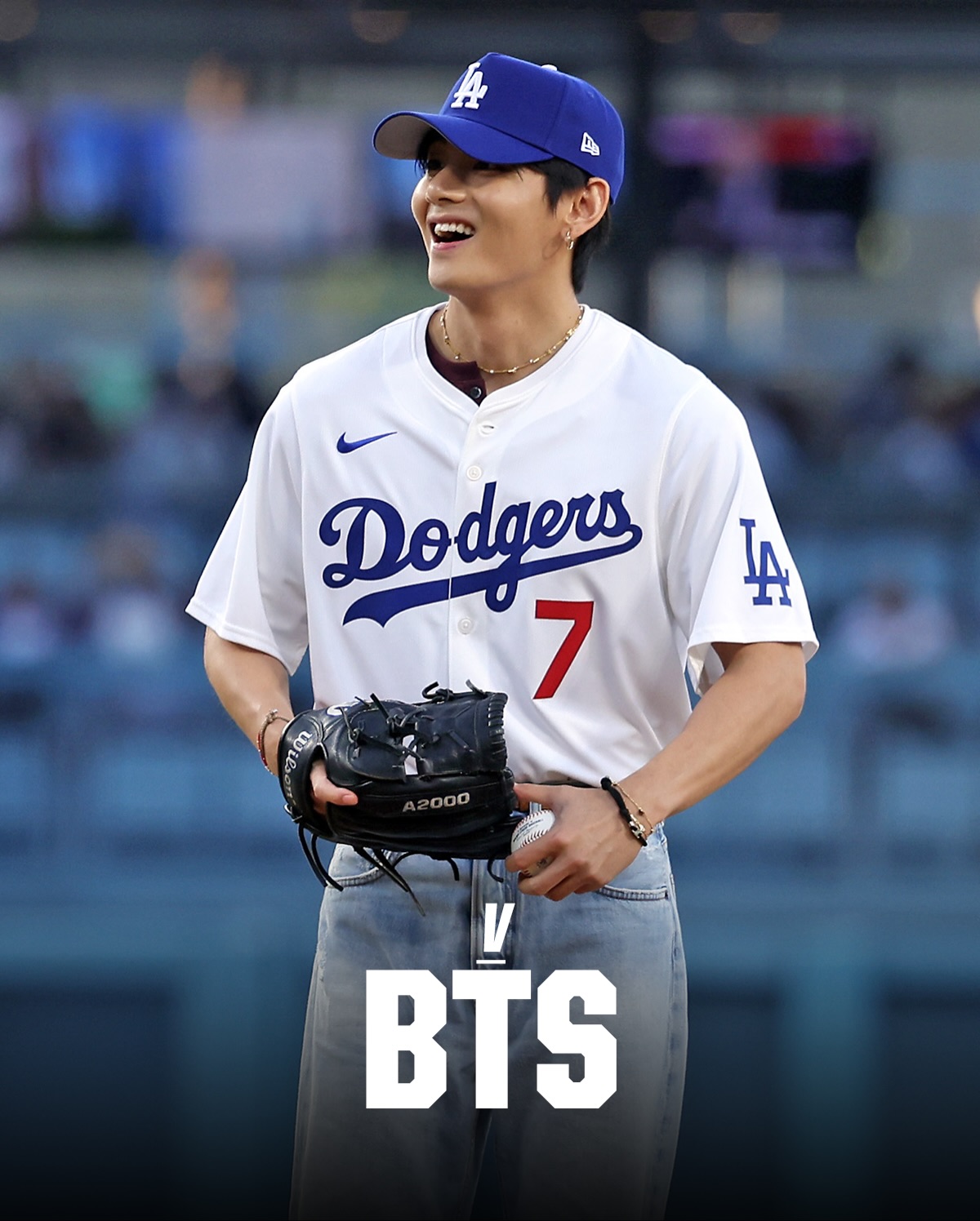 These K-pop first pitches and appearances were iconic 🤩

Who would you want to see at the ballpark next? 👀