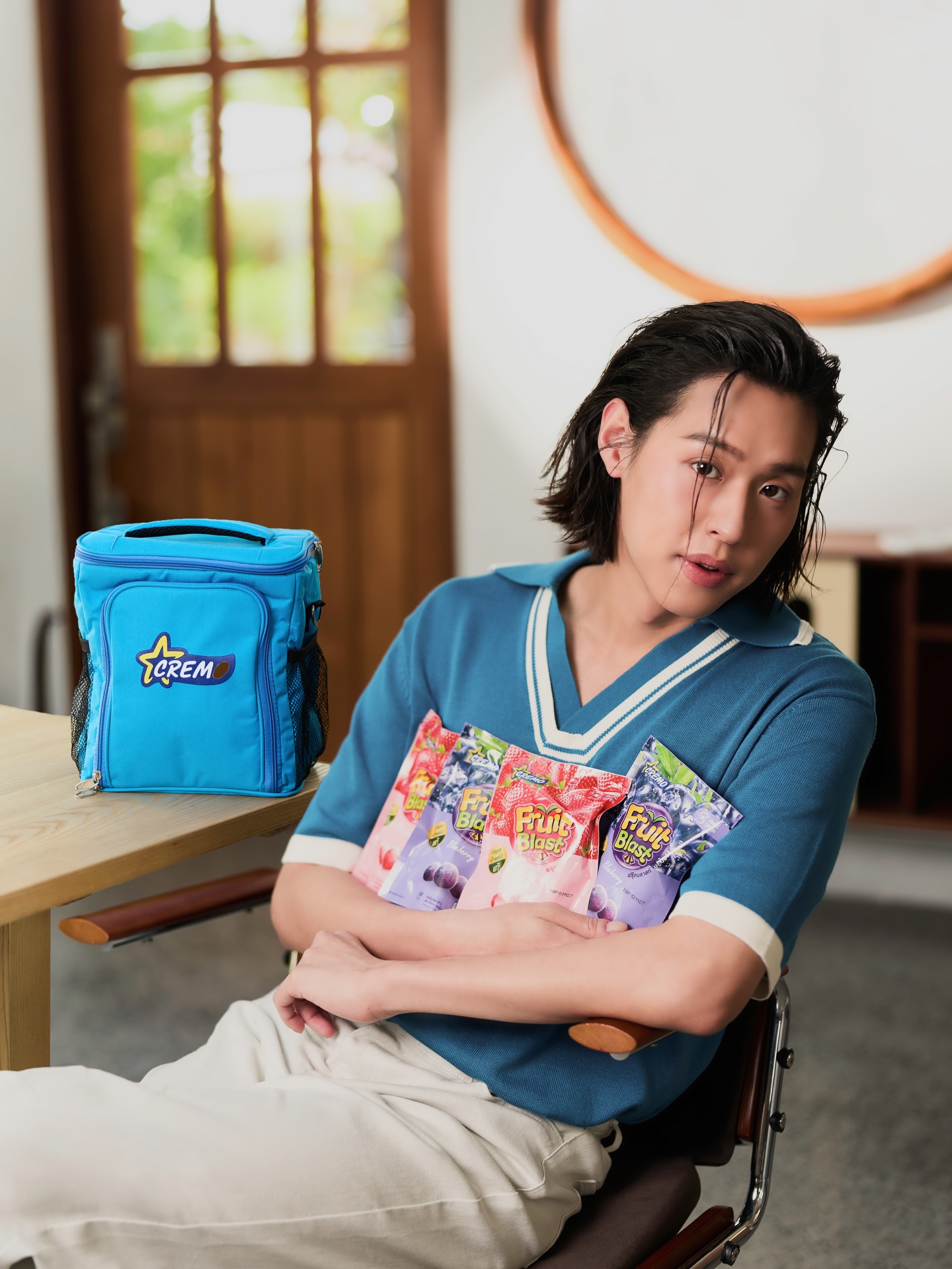 เทศกาลนี้ผมขอแนะนำ 🍓🫐
Cremo FruitBlast 2 รสชาติใหม่
สตรอเบอร์รี & บลูเบอร์รี ที่ลองแล้วต้องบอกต่อ!

ไอศกรีมผลไม้ก้อนกลมไซซ์มินิ น่ารัก กินง่าย
ทำจาก น้ำผลไม้แท้ สดชื่นทุกคำ
✨ รสสตรอเบอร์รีใช้พันธุ์พรีเมียม “โทชิโอโตเมะ” 

ฟินได้แบบไม่ต้องกังวล
✔️ ทำจากน้ำผลไม้แท้
✔️ แคลต่ำ เพียง 80 Kcal
✔️ ราคาเบาๆ แค่ 29 บาท

สดชื่น อร่อย ดีต่อใจ และดีต่อเงินในกระเป๋า
แบบนี้ผมว่า…ต้องมีติดมือแล้ว 🍦
หาซื้อได้แล้ววันนี้ที่ 7-Eleven ทุกสาขา

#Cremo #FruitBlast #Bbillkin