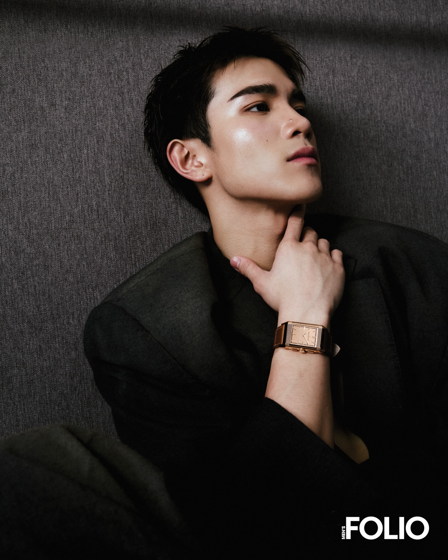 “At first, I felt a sense of losing myself because suddenly so many eyes were on me,” said @fourth.ig. “I didn’t know how to act because it was a new experience. But with time, I got used to it — now what you see is who I am in real life, so there’s no need to change.”

Despite coming to better terms with stardom, #Fourth has never once forgotten to celebrate the roots and day one’s that made him. “My family never pressured or expected anything from me. But since losing my dad, I felt the need to grow up more, take on more responsibilities, live happily and look after my family. I became more aware of the cycle of life, which has made me more careful and mindful in my decisions. This is why I work really hard.” 

Head to the link in bio to read the full story of our December/January 2026 cover star.

Photography @waroontuang
Creative Direction & Styling @Izwanabdllh
Executive Producer & Interview @manfred__lu
Story @lingjie 
Grooming @pao_ontopp
Hair @555555by_k
Set Design Yukon Boonprasart
Photography Assistants @neo_dechpol @yaemnet_17
Styling Assistant @pprim.pr
Production @oeyrd
Watch @jaegerlecoultre #JaegerLeCoultre #Reverso

#MensFolioxFourth