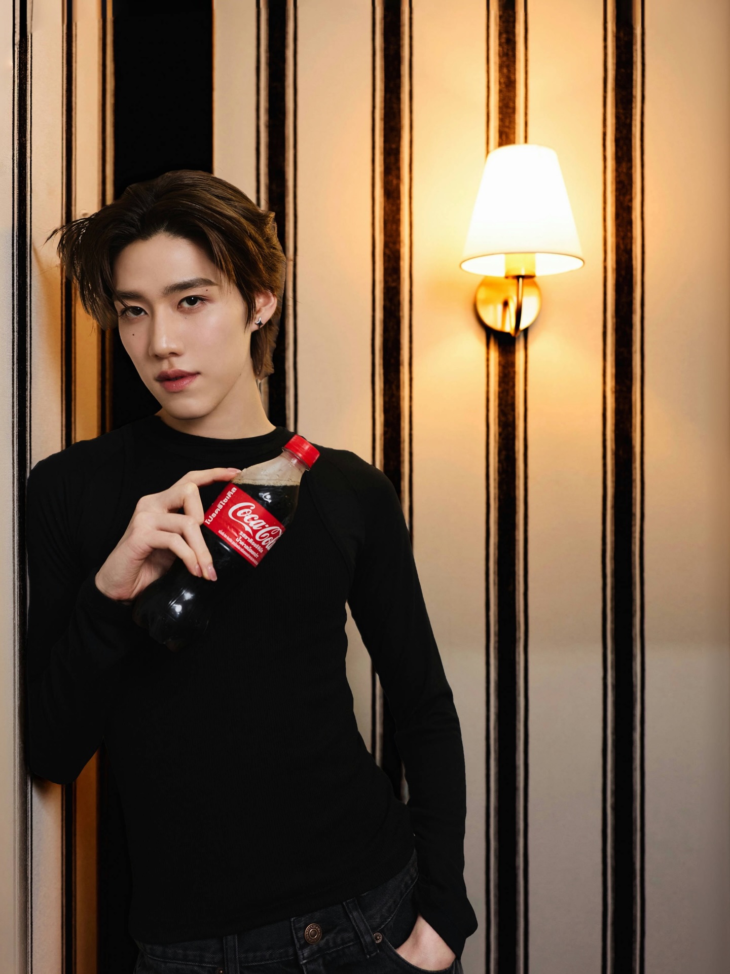 “โค้ก” ชวนเปิดตู้เสื้อผ้าแมทช์ลุคสุดปัง 👕👖 เตรียมไปกรี๊ดดด ⚽️ กับถ้วย FIFA World Cup™ Original Trophy! 🏆 งานนี้คือจึ้ง!

ซ่าส์จอยขนาดนี้ ใครยังไม่มีบัตร รีบเลย!

#โค้กเปิดฟีลซ่าส์ #FIFAWorldCup #ThanksCoke