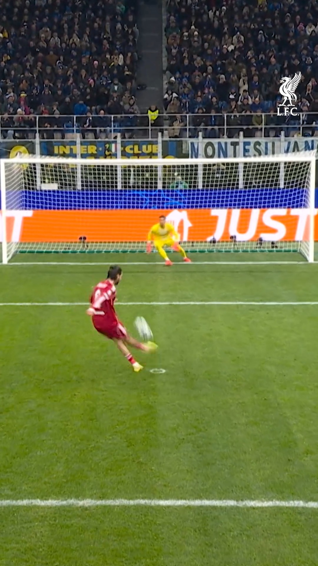 Szobo from the spot at San Siro 🎯