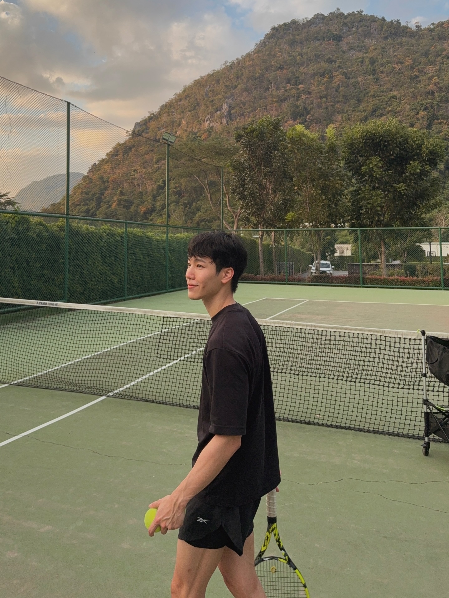 𝘴𝘶𝘯𝘴𝘦𝘵 𝘮𝘢𝘵𝘤𝘩 🎾 ⛅️ 🌳