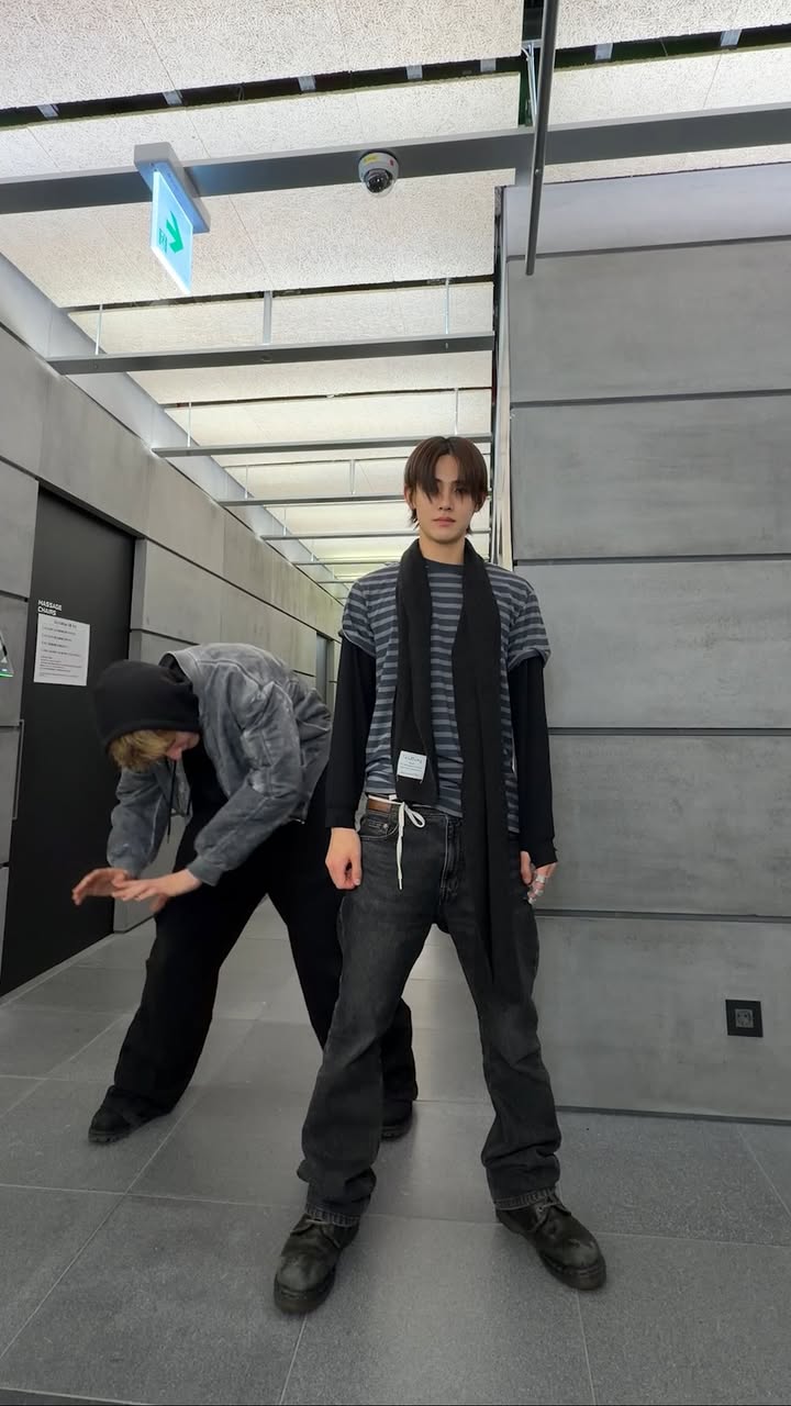 that stanky legs

#CORTIS #코르티스