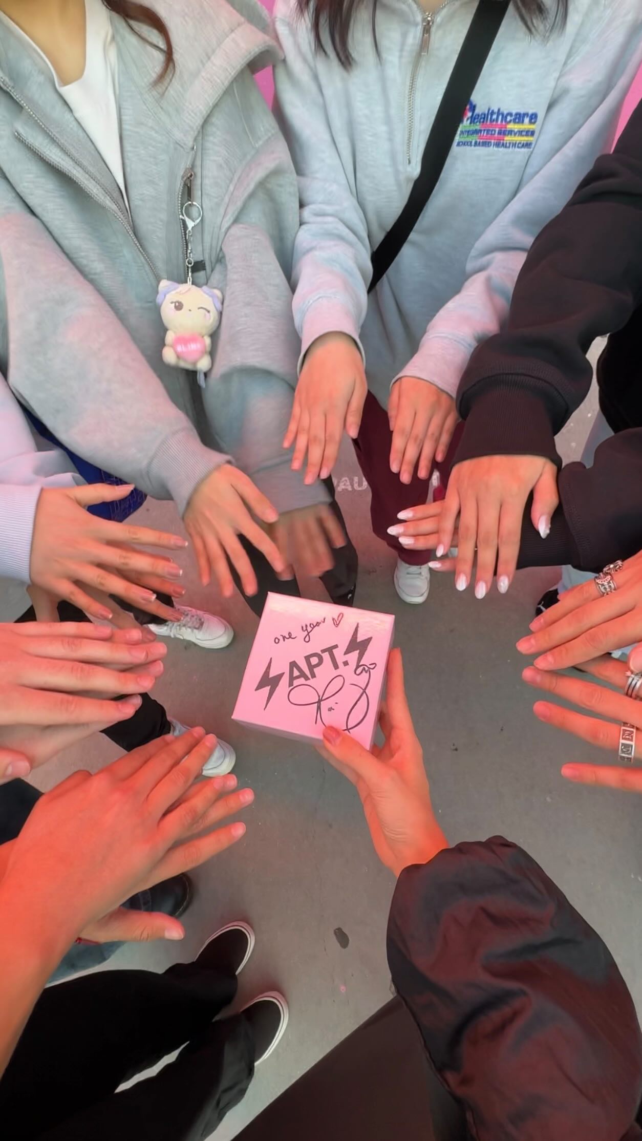 APT. ✅ #rosiescavengerhunt