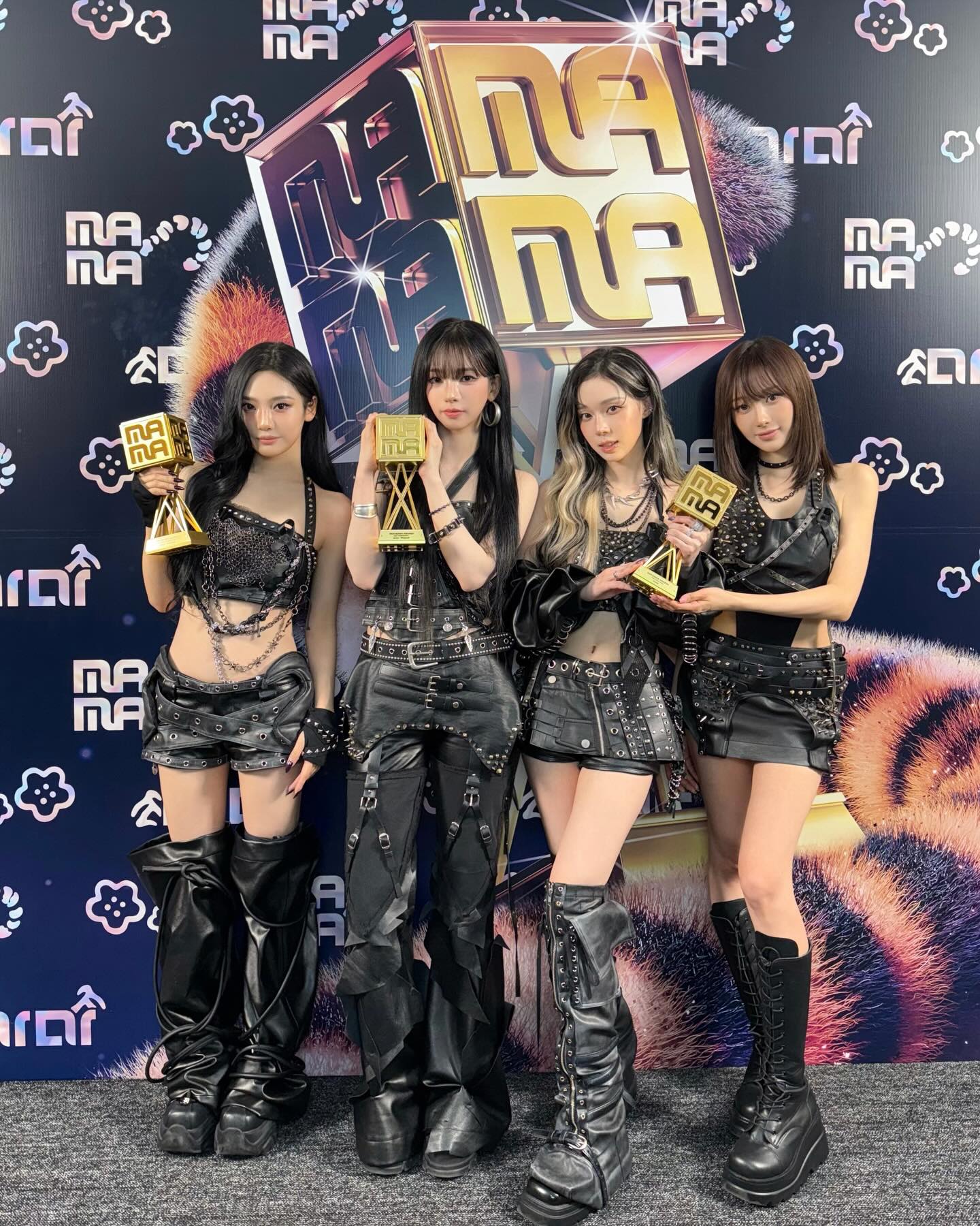 2025 MAMA AWARDS 🏆

#aespa #æspa #에스파
#MAMAAWARDS #2025MAMAAWARDS
#BESTFEMALEGROUP
#BESTDANCEPERFORMANCEFEMALEGROUP 
#BESTCHOREOGRAPHY #FANSCHOICEFEMALE