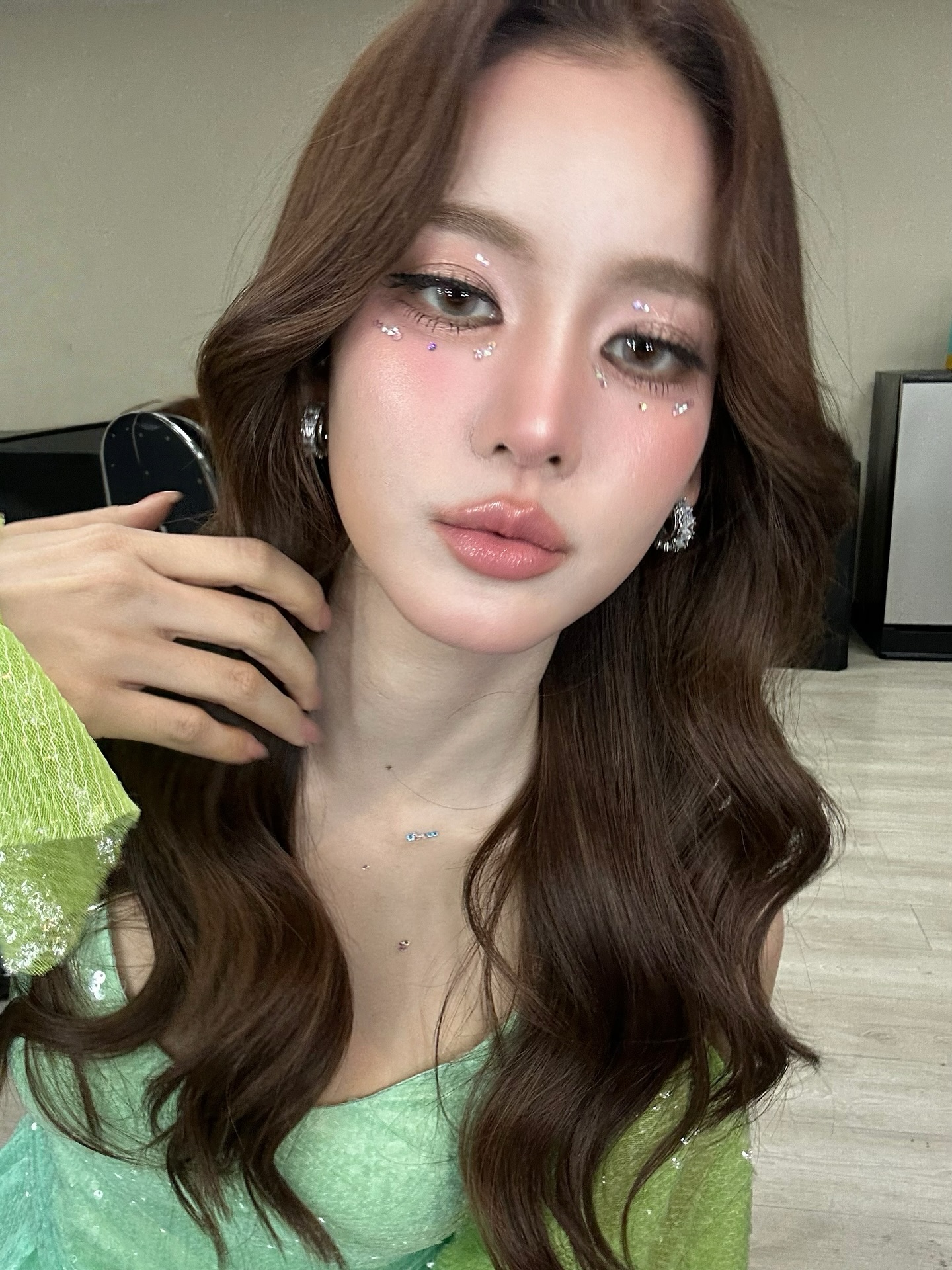 💚💚💚✨
คอนเสิร์ตป๋าเบิร์ด
@bow_maylada 

Hair @phkhomr 
Team @noomniiiiiiiiiiiii @ttinapakk  @aamps._  @iiczxyy 

#โบว์เมลดา #แต่งหน้า #แต่งหน้าทำผม #ช่างแต่งหน้า