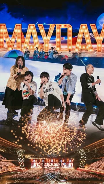 漫天彩紙花  滿場螢光海
用搖滾震動脈搏心跳
用熱情蒸發汗水雨水
​.
演唱會是個巨大的Maydayland
音樂是通往彼此內心的通關密碼
​.
乘坐時光機展開青春之旅
開駛環場巴士近距離貼近
每首觸動回憶的歌曲
每張感動的笑顏與淚眼
都是獨一無二的美麗風景
​.
歡迎光臨五月天音樂樂園 
繼續為你而開  為你而唱
​​.
#五月天
#五月天5525回到那一天
#廣州 #台中 #馬來西亞