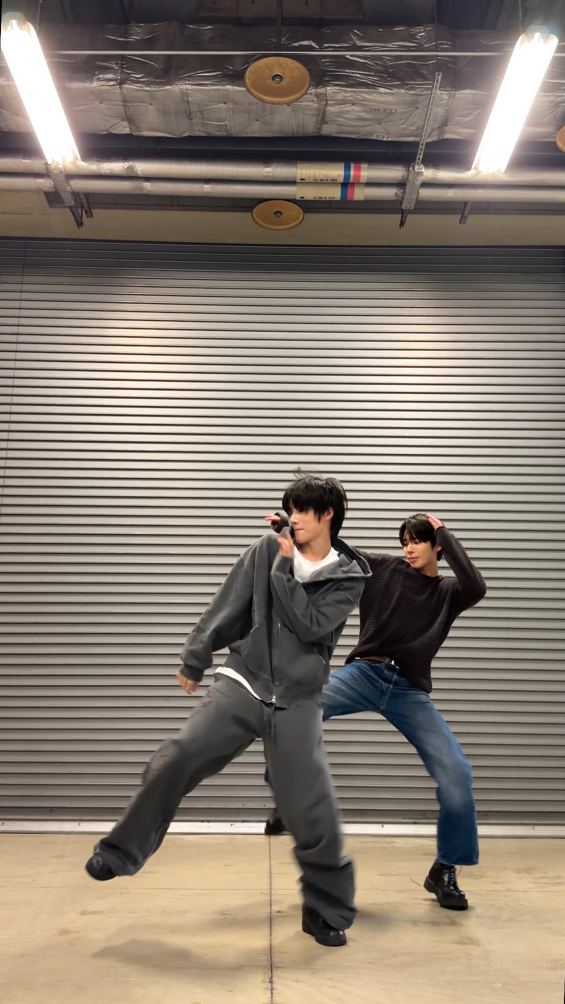 아 강태현 💢 

#투모로우바이투게더 #TOMORROW_X_TOGETHER #TXT
#BEOMGYU #TAEHYUN