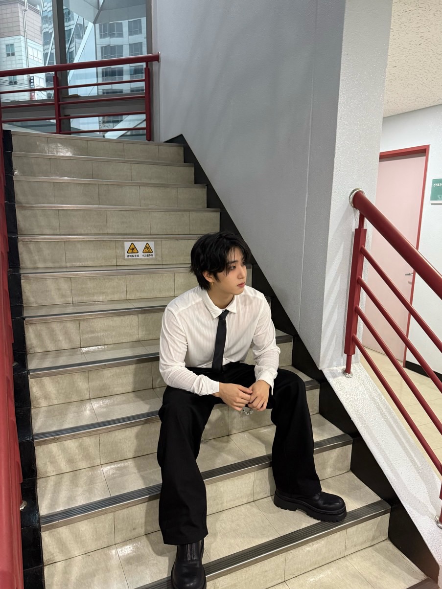 치명적이다 막판 사람보고 자세를 고쳐앉움
#loveyou#STAY