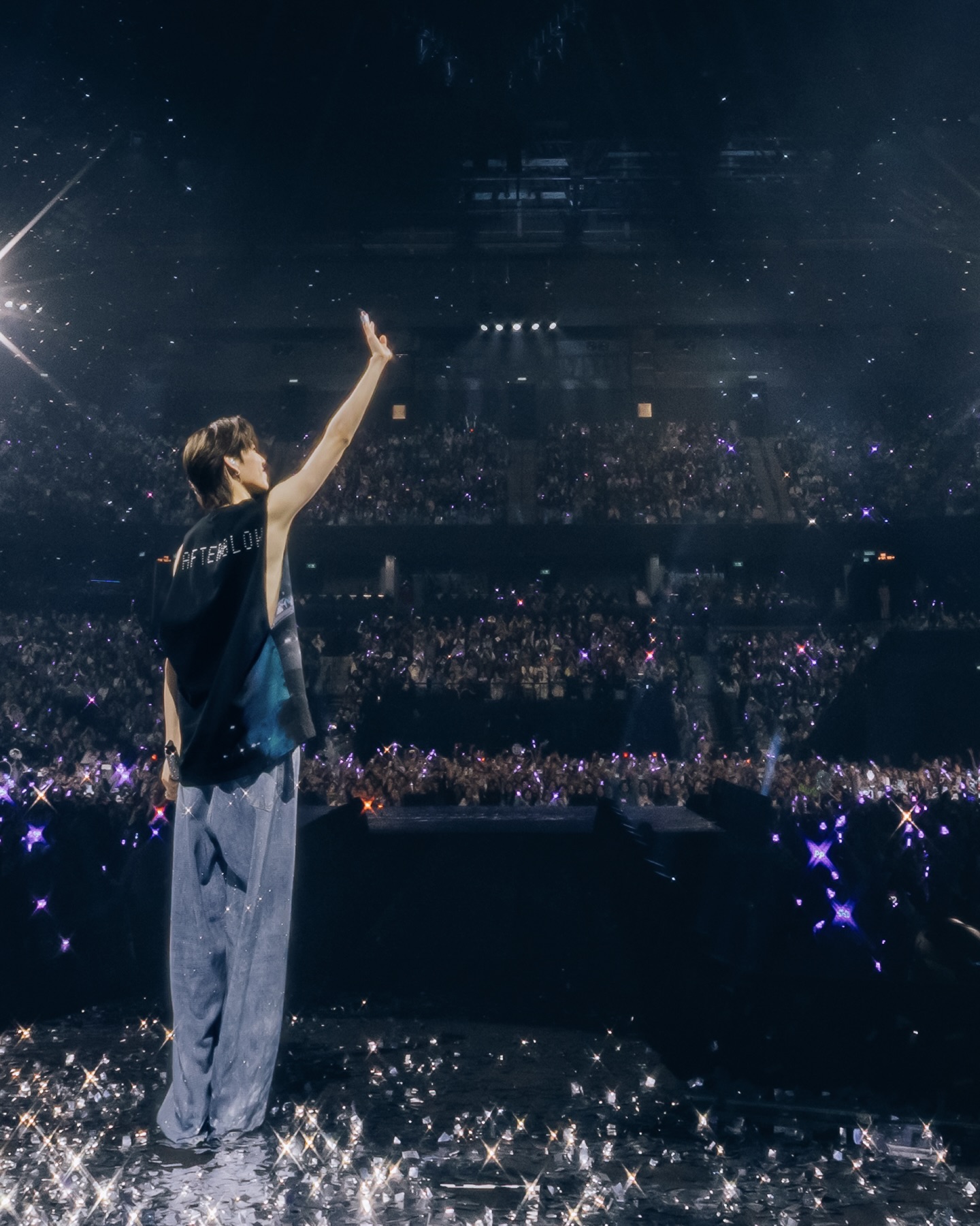 Thank you for the love tonight! 

PP Krit “My Pleasure Concert: AFTERGLOW” Day 1 was incredible because of you. 🤍 #MyPleasureConcertAfterglow_D1

PP KRIT AFTERGLOW MACAU D1
#PPKritMyPleasureConcertAfterglow 
#PPKritMyPleasureConcert