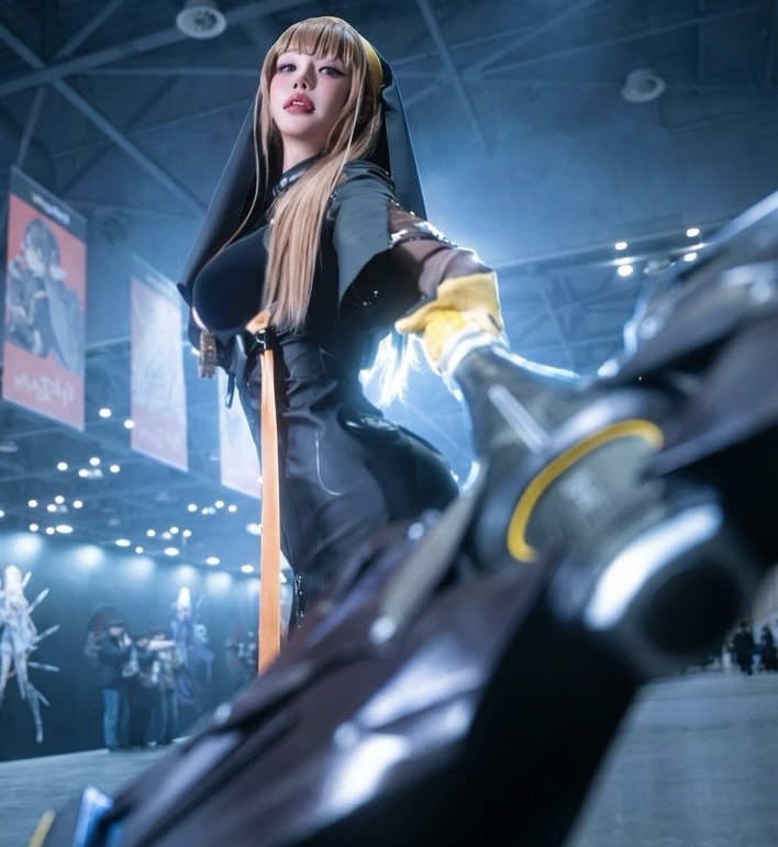 싸울때는 희열up 꺄항💕
평소는 부끄👉👈🏻

미친 매력의 티에리아🖤
@smilegate_official 

#미래시 #스마일게이트 #2025agf 
#티에리아 #민한나 #코스컨넥트