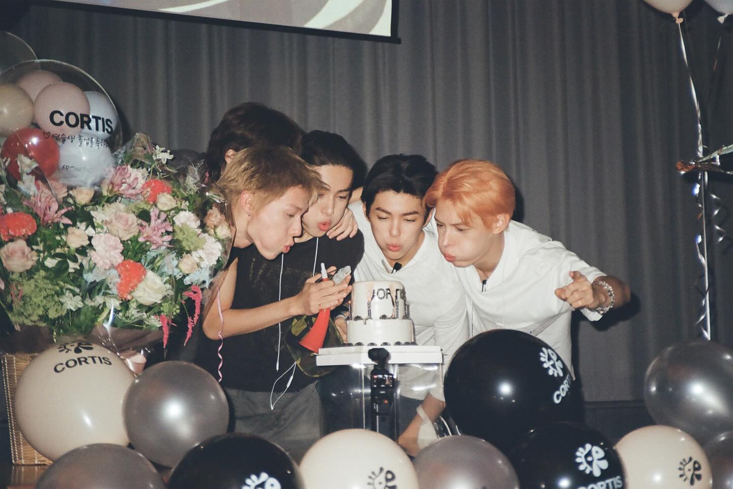 Happy 100th day 🎈