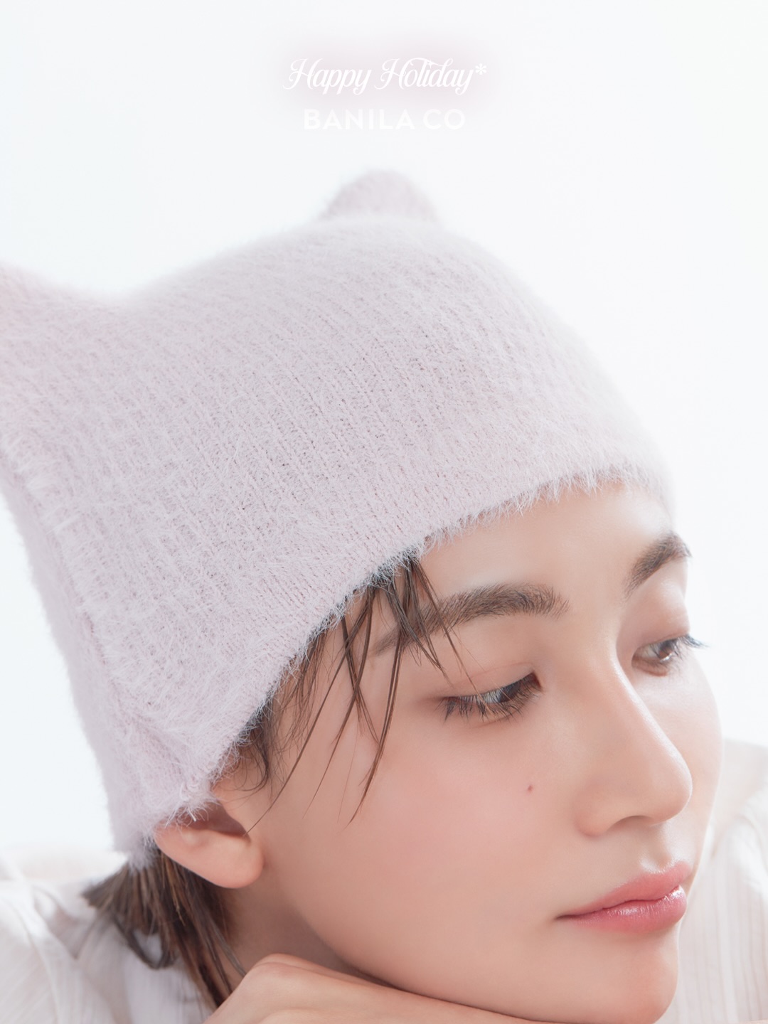 2025 Happy Holiday*

반짝이는 연말에도 맑고 투명한 피부💫

홀리데이 무드를 가득 담은 
클렌징밤 스노우라이트 에디션을
지금 바닐라닷컴에서 특별한 혜택과 함께 만나보세요. ✮꙳ 𓂃 𓈒𓏸 

12/8-12/14
바닐라닷컴 2025 홀리데이 
클렌징밤 180ml 스노우 라이트 에디션*3ea 
🎁홀리데이 키링+스티커+복조리파우치+아나스타티카 밤 50ml 증정
🤍84,000 → 55,250원

-

2025 Happy Holiday*
For a clear, radiant glow all season long 🤍
Meet the Holiday-filled
Clean It Zero Cleansing Balm Snow Light Edition,
now available on banila.com with a special limited-time offer. ✮꙳ 𓂃 𓈒𓏸 

12/8–12/14
BANILA CO 2025 Holiday
Clean It Zero Cleansing Balm 180ml Snow Light Edition* (3ea)
🎁 Holiday keyring + sticker + lucky pouch + Anastatica Balm 50ml included
🤍 84,000 → 55,250 KRW

#정한 #JEONGHAN
#바닐라코 #홀리데이 #스노우라이트 #스노우라이트에디션 #클렌징밤 
#BANILACO #Holiday #Snowlight #SnowlightEdition #cleansingbalm