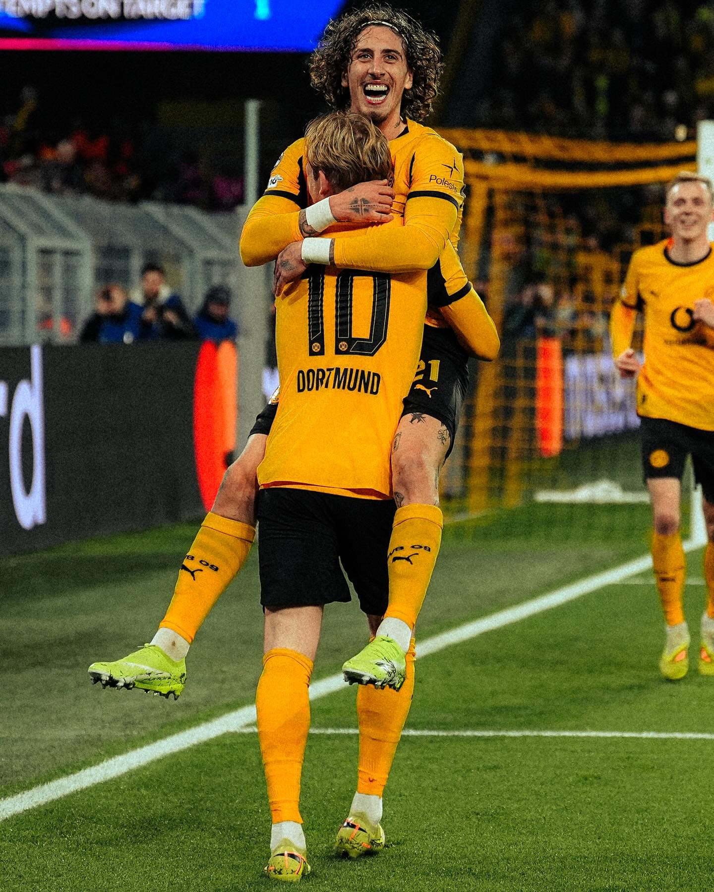 🚀 Two ballers in one picture. 😌💫

@championsleague | #BVBBOD 1:0