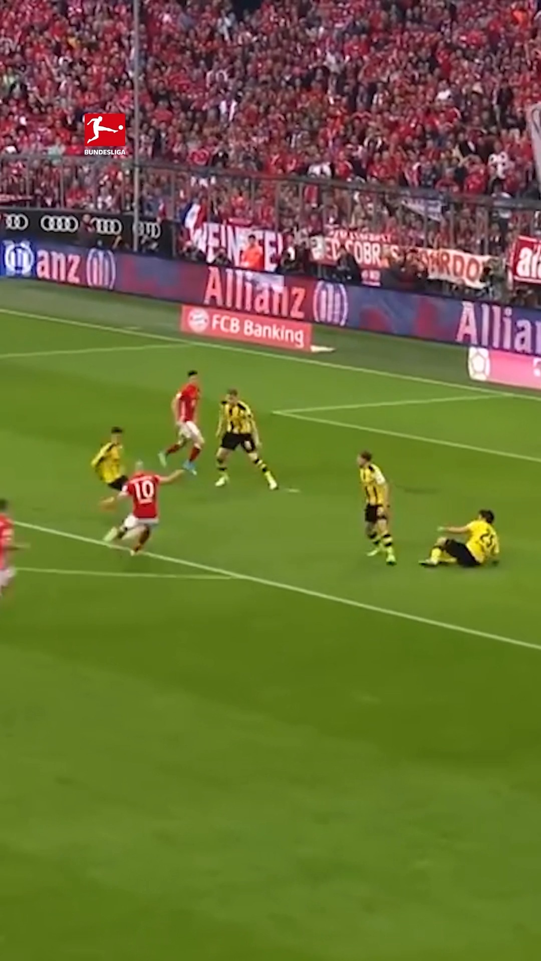 @ArjenRobben was such a baller 🤤

#Bundesliga | @FCBayern