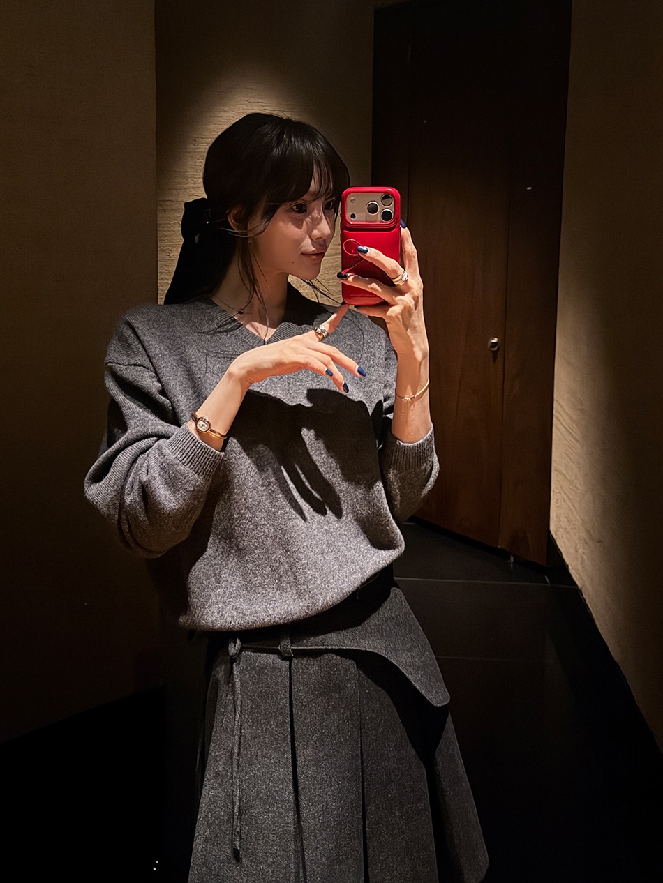 요고 마리메이드 울100 브이넥 기본니트 내일 바로배송으로 업데이트 됩니다!😍
요고 ⭐️백화점에 납품하는 원단인데, 마리가 좋은 가격에 확보 했습니다!!!!!!!!! 내일 놓치지마시구 2시에 만나요🌝❤️