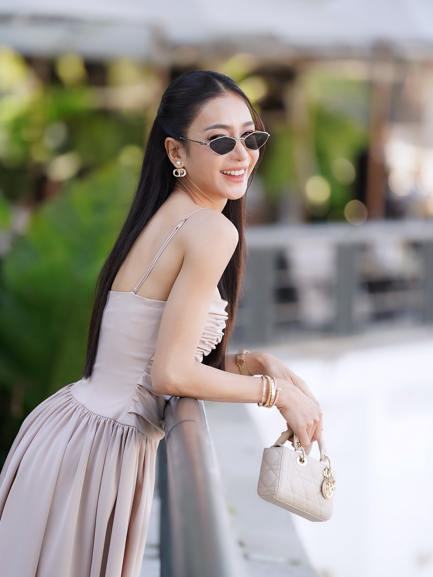 Love vibes ❤️❤️❤️❤️❤️
 #mintyhangwedding

ชุดเพื่อนเจ้าสาว @biaryselected