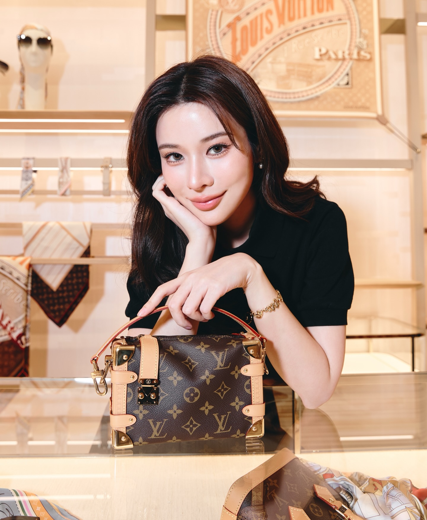 Discover a broader world of fashion and lifestyle at Louis Vuitton Siam Paragon Women’s store🧳🤍
#LouisVuitton @LouisVuitton