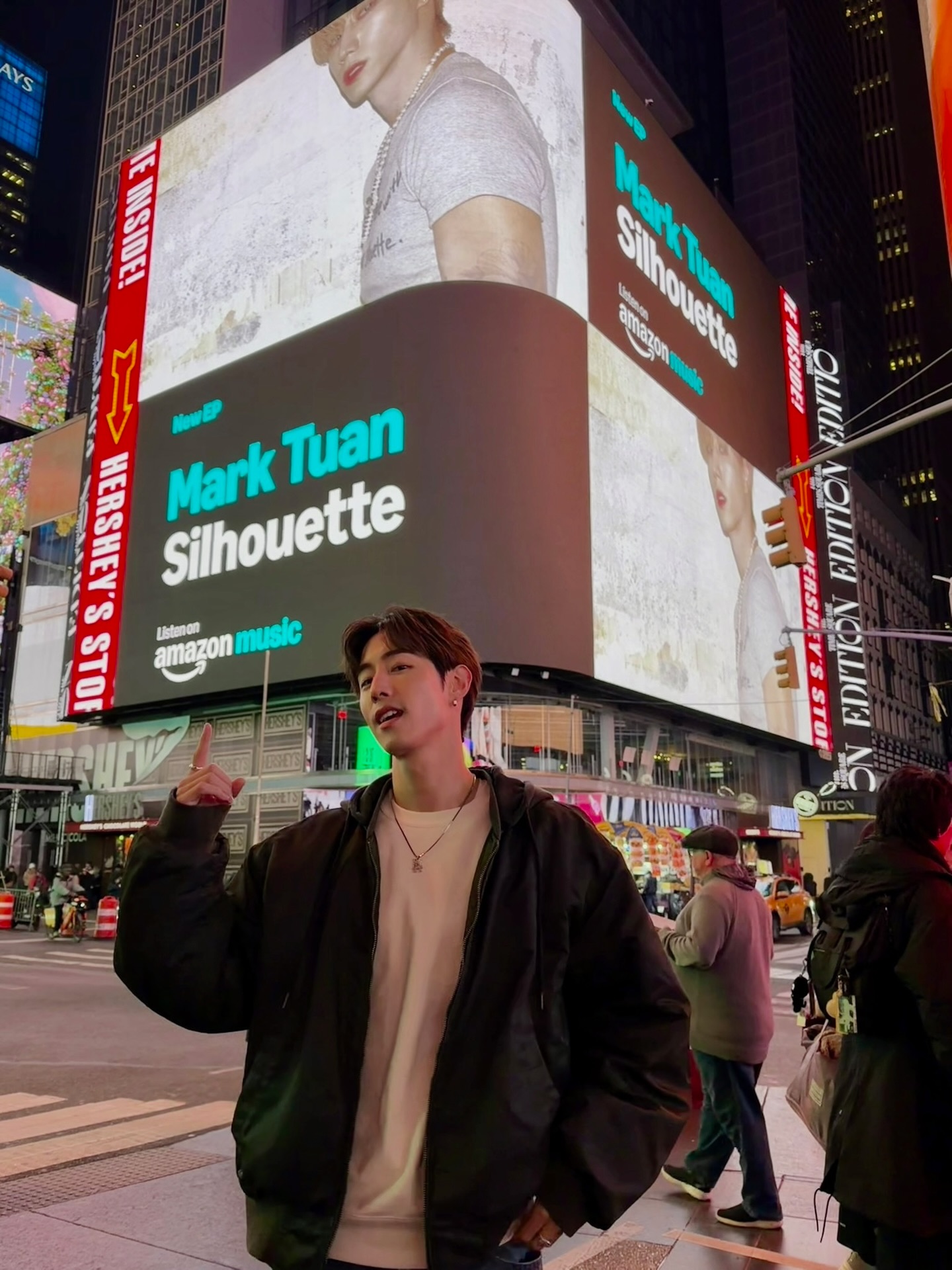 Look who I saw on the billboard at Times Square! 👀Thank you @amazonmusic 🙏🏼