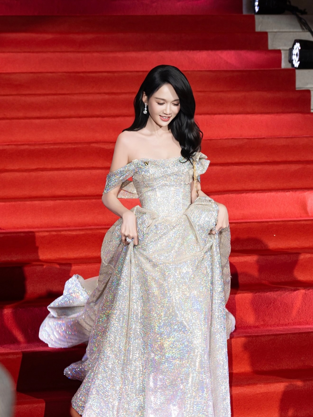 🫦
拜託～讓我回到46Kg 吧
那妳每次渡假都大吃大喝沒在怕啊 
妳活該妳胖
恩～我活該
而且我下次還是大吃大喝不知悔改

🧎‍♀️‍➡️