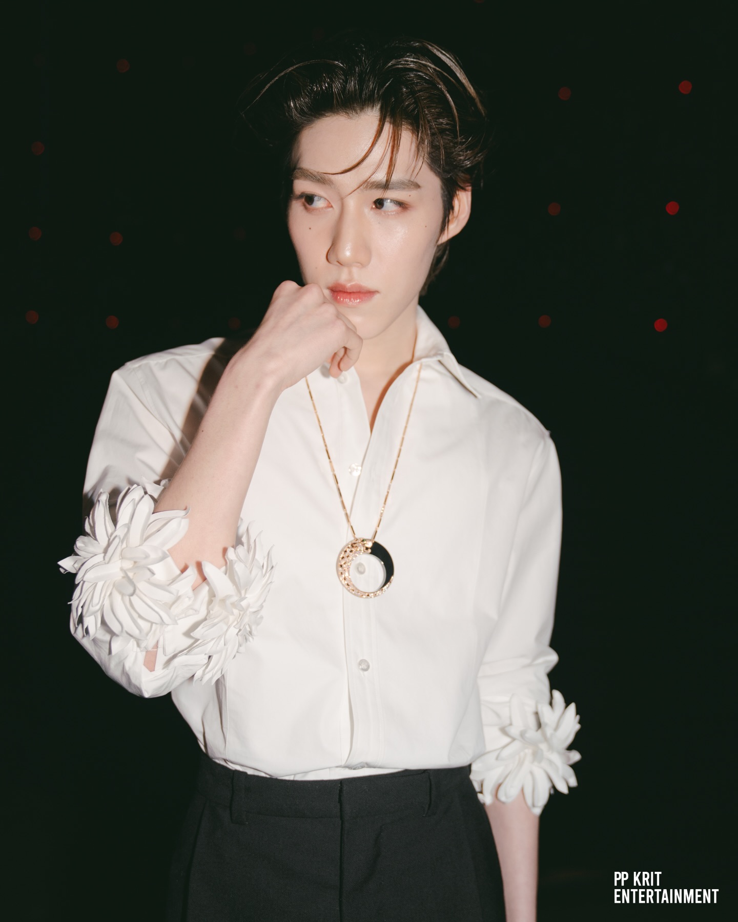 ขอบคุณ Harper’s BAZAAR Thailand สำหรับรับรางวัล ‘Phenomenon’ ที่มอบให้กับ ‘PP KRIT’ รางวัลพิเศษที่สะท้อนพลังและความโดดเด่นของศิลปิน และประสบความสำเร็จในเส้นทางของตัวเอง

#PhenomenonBAZAARTHxPPKrit
#BAZAARTHW2025XPPKrit
#BAZAARWOMENOFTHEYEAR2025
#WOTY2025 #BAZAARTHWOTY2025 
#BAZAARThailand #PPKritt