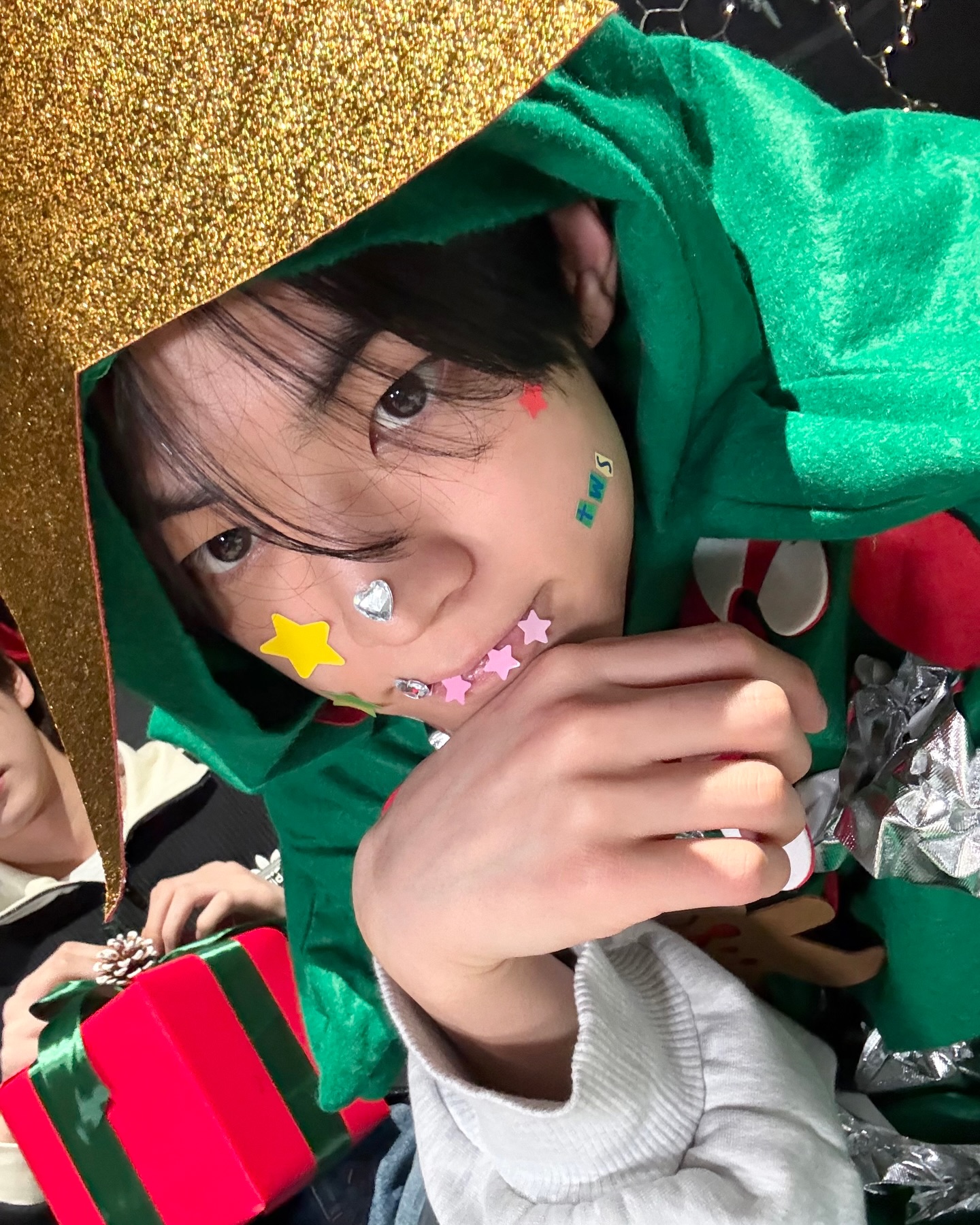 Happy Holiday🫶

#DOHOON #도훈
#TWS #투어스 #247WithUs