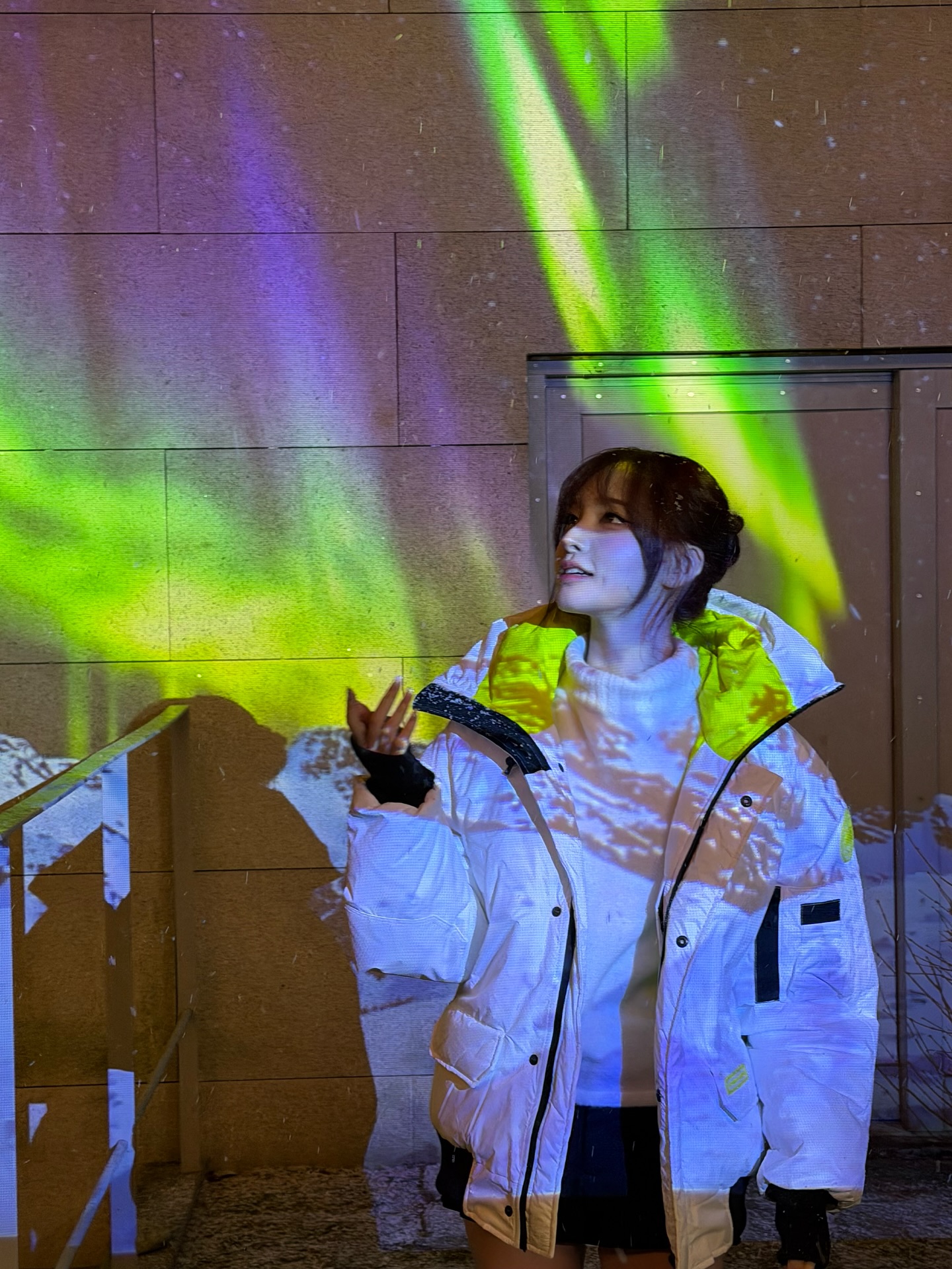 첫눈 오는날 캐나다구스와 무드있게 ❄️🩵

#canadagoose #캐나다구스