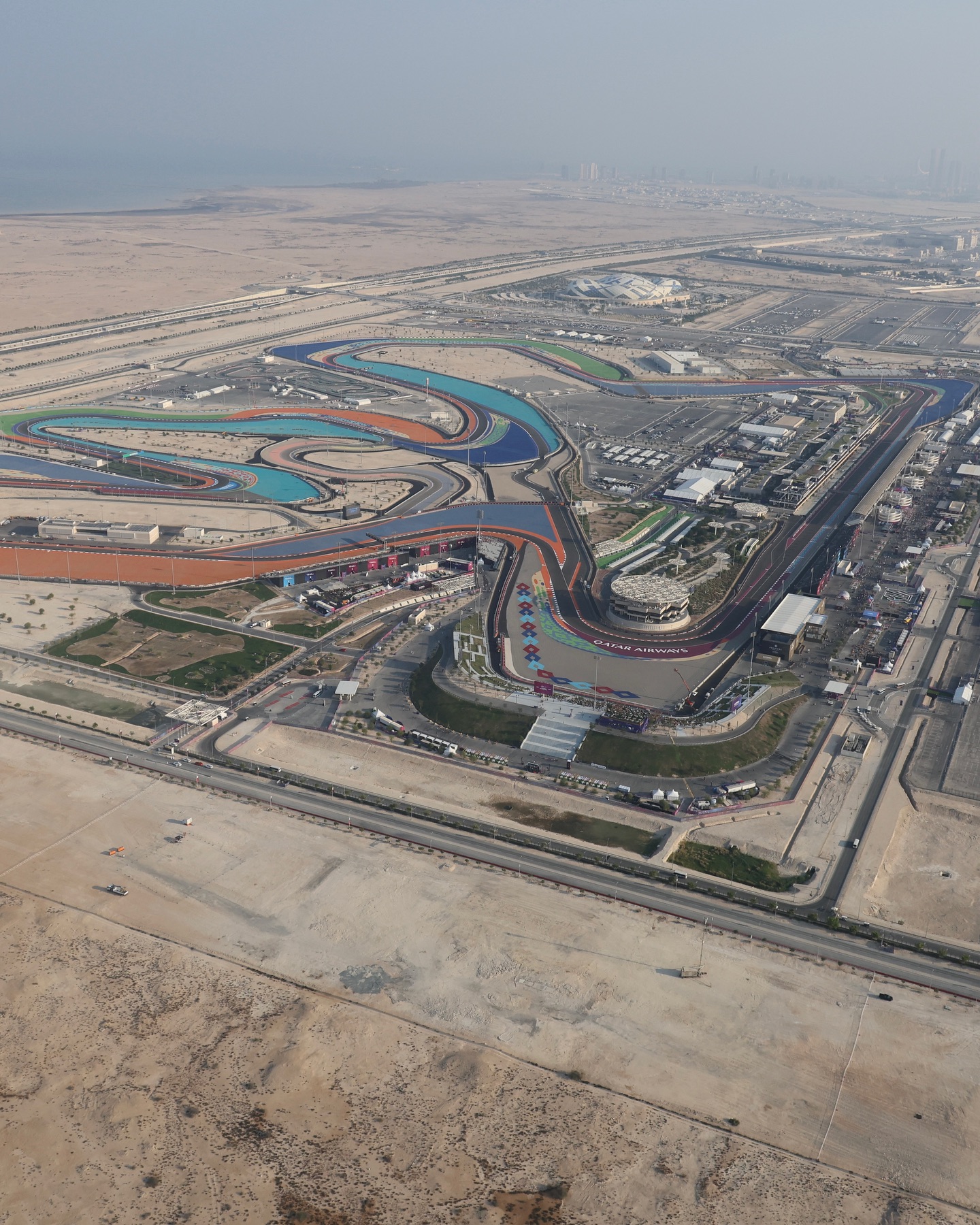 Our scene from the sky… when night falls over Lusail, we go racing 🌒

#F1 #Formula1 #QatarGP