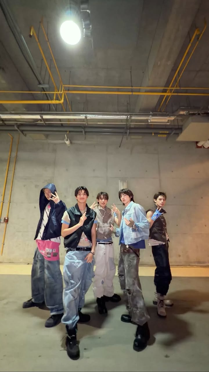 왓츄원 댄브 기다린 코어 소리질러ㅓㅓㅓㅓ

#CORTIS #코르티스 #CORTIS_WhatYouWant