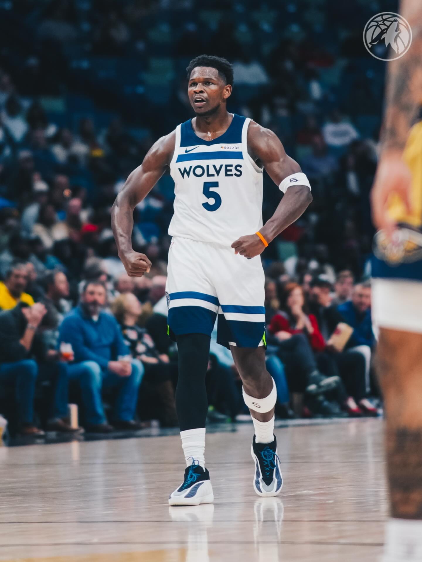 42 POINTS. PUTTING ON A SHOW. 🍿