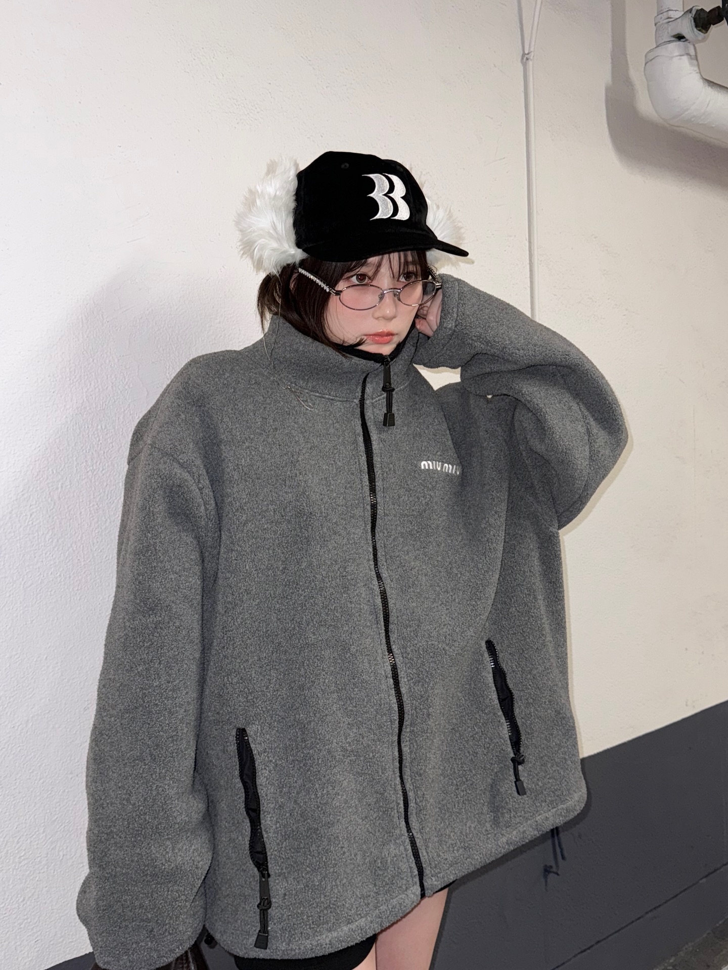 🥸
私服と最近買った加湿器🌬️🫧🫧
これお手入れがとてもラクで見た目もきれいだから
大変助かっております🤾🏼‍♂️
そしてスタバのスープチーノおいしい。

#私服
#ootd