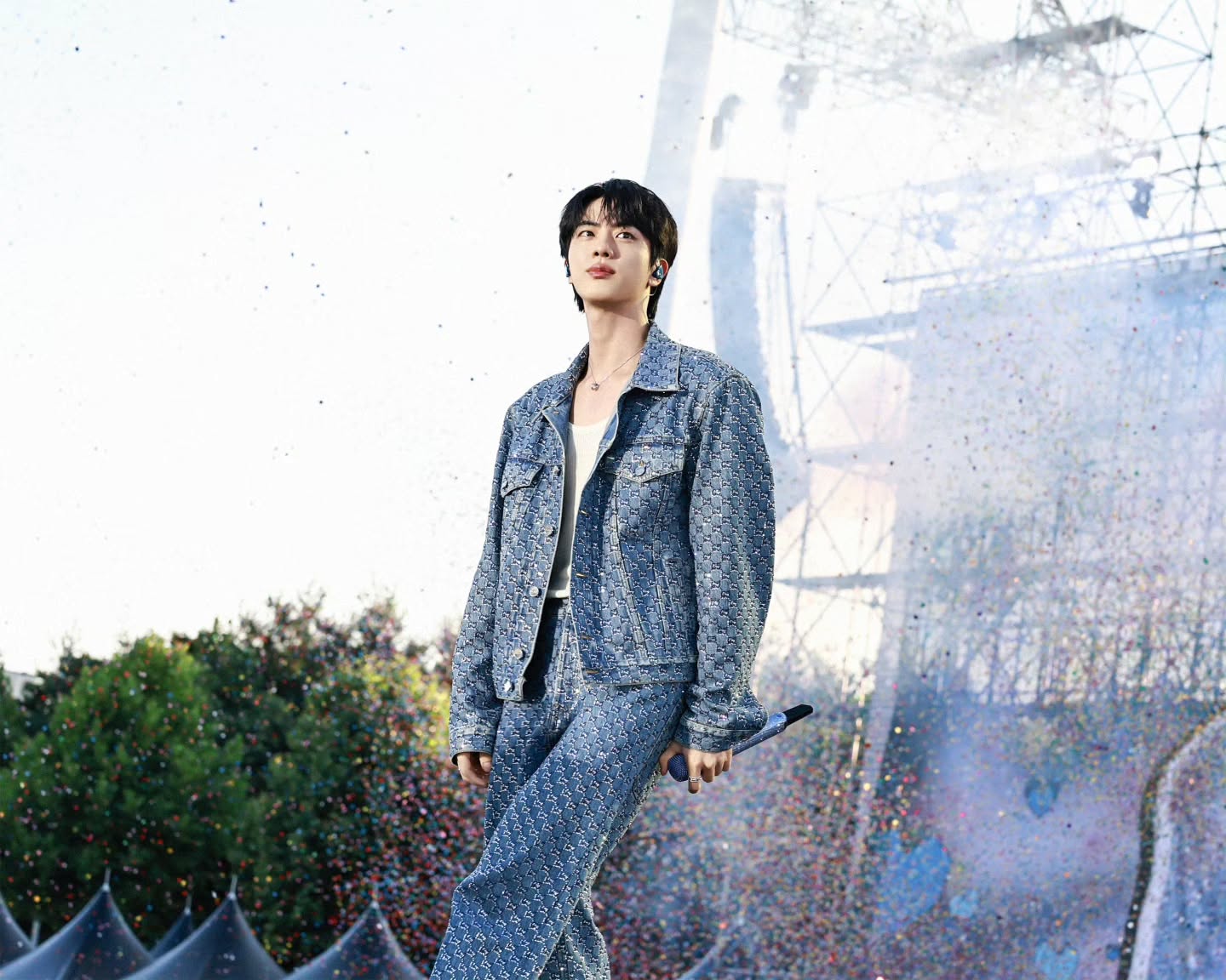 ⠀
추억한가득담아
웃음으로채웠던
선물같은기억들
덕분에행복했어