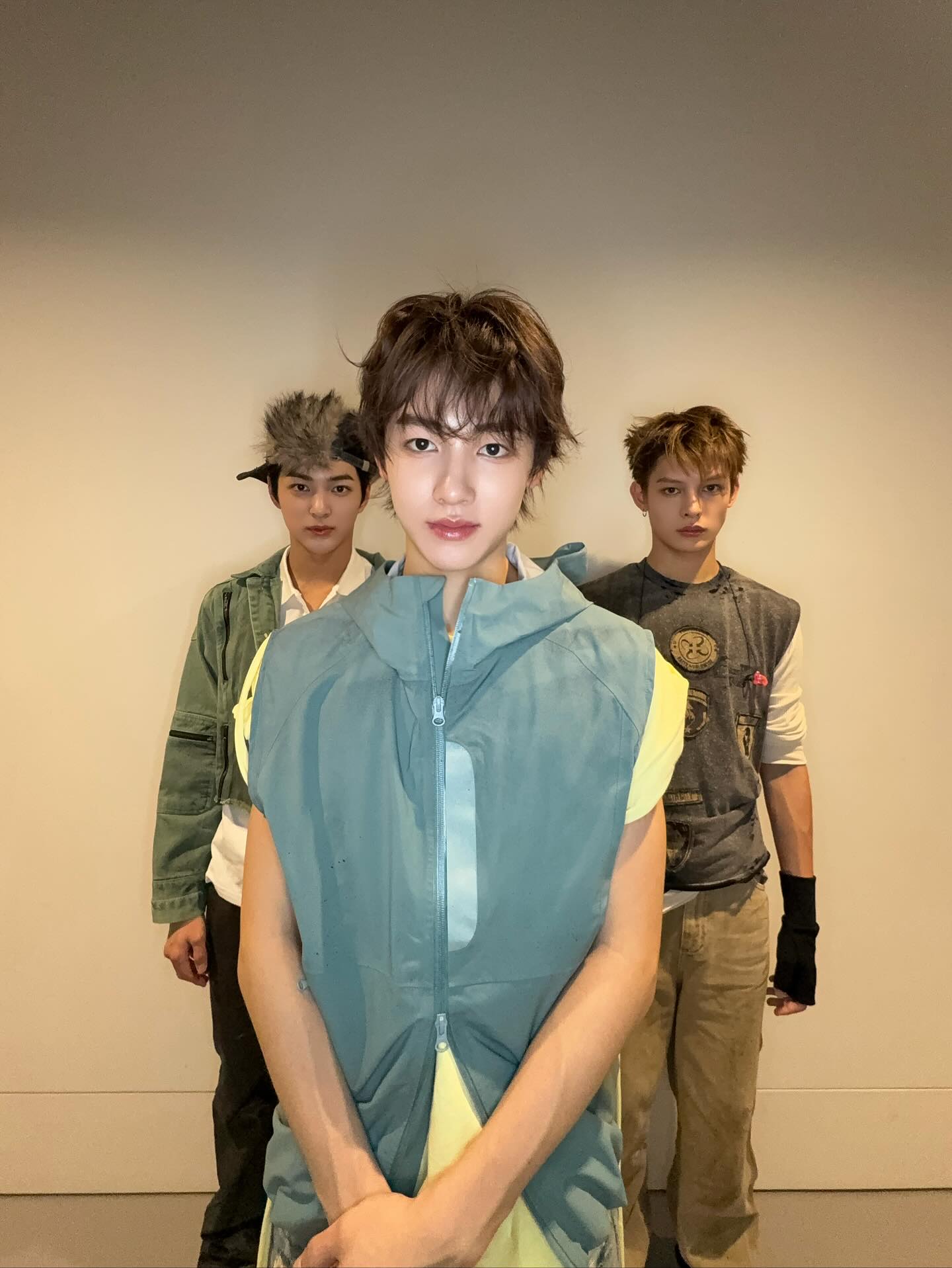 here come ma friends..