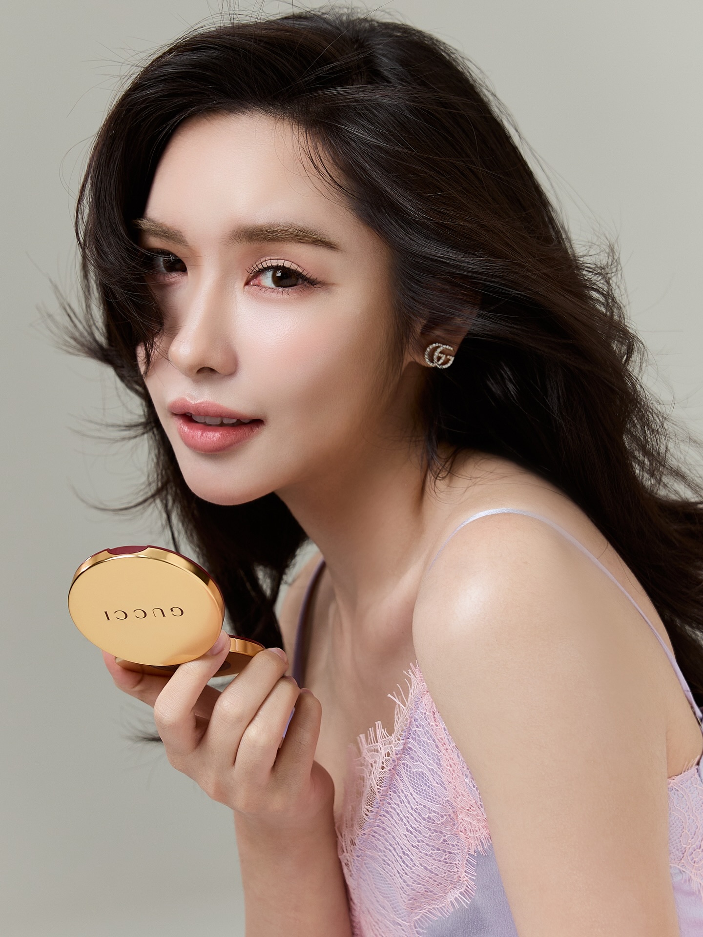 @guccibeauty A starry night unveils limited-edition Gucci Beauty treasures—soft, dreamy, and glowing just like this blush-kissed moment. ✨💗

@GucciBeauty #GucciBeauty #GucciBeautyWishes #GucciBeautyGifts #DPromptCommunication