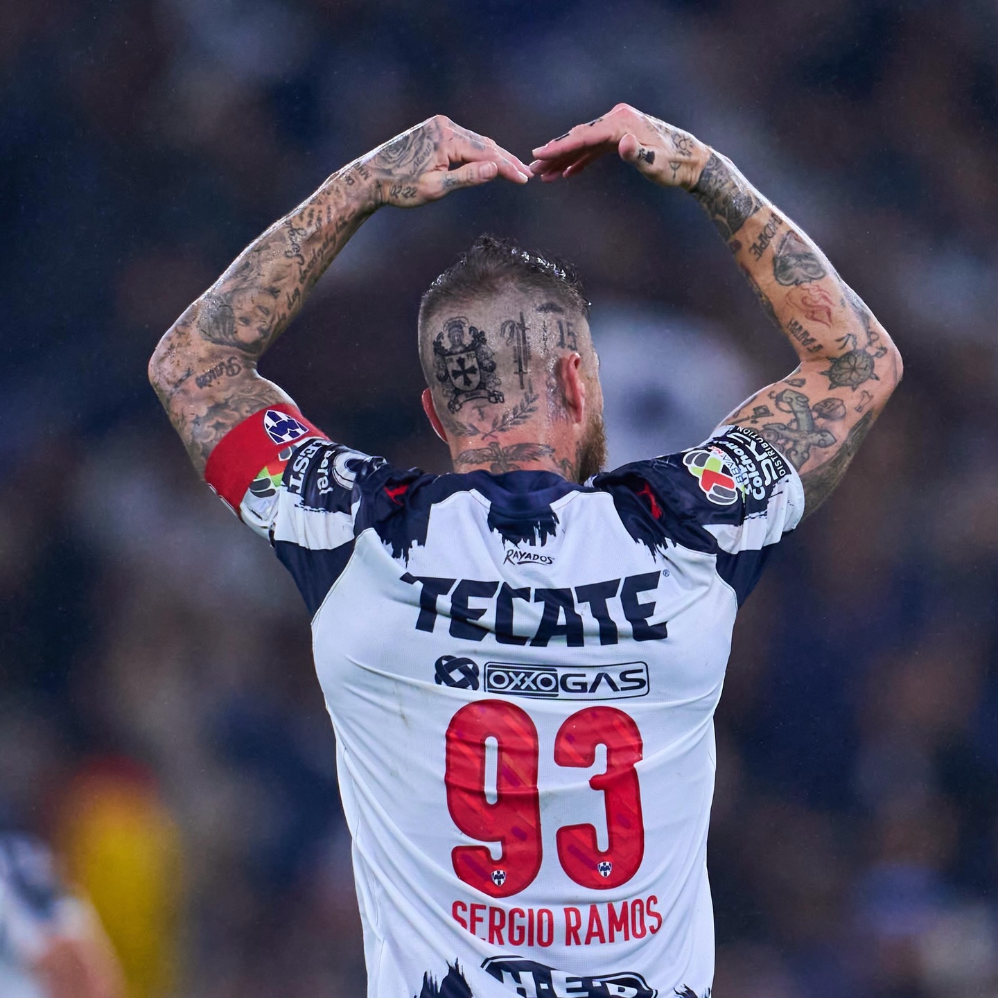 Una victoria seria y un paso importante, pero aún queda la vuelta. Ahora a recuperar y preparar el partido del sábado. ¡Gracias, afición, por vuestro apoyo! ¡Estamos juntos!

A solid victory and an important step forward, but there’s still the second leg to play. Now it’s time to recover and prepare for Saturday’s match. Thank you, fans, for your support! We’re in this together!