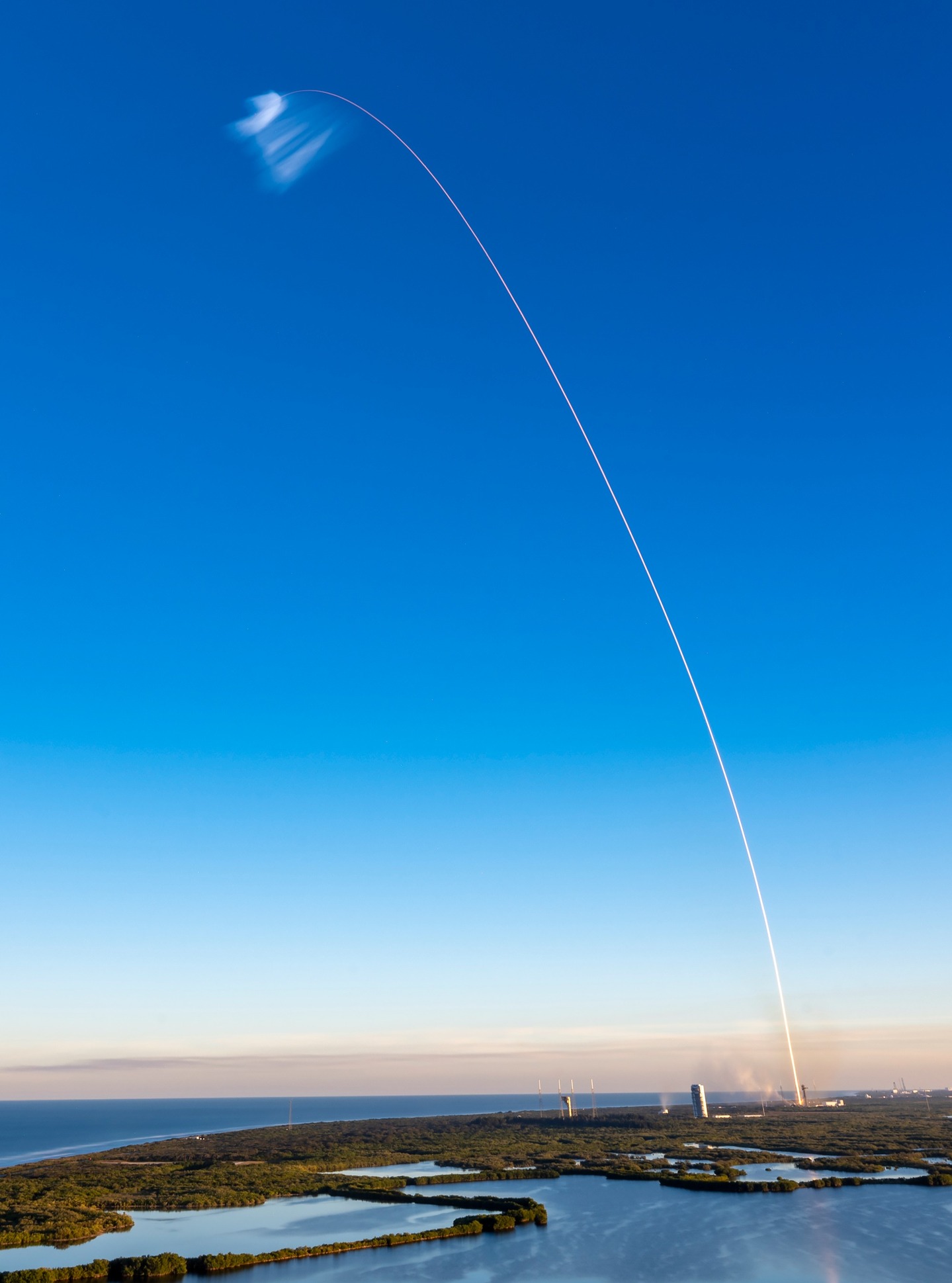 Falcon 9 launches 29 Starlink satellites from Florida