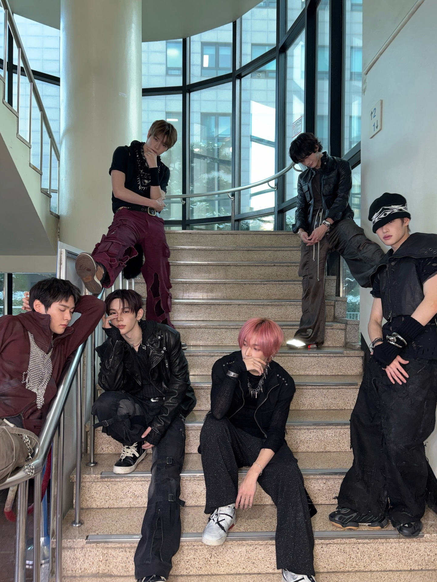 날 보는 지금 넌 어때

#RIIZE #라이즈
#RISEandREALIZE 
#Fame #RIIZE_Fame