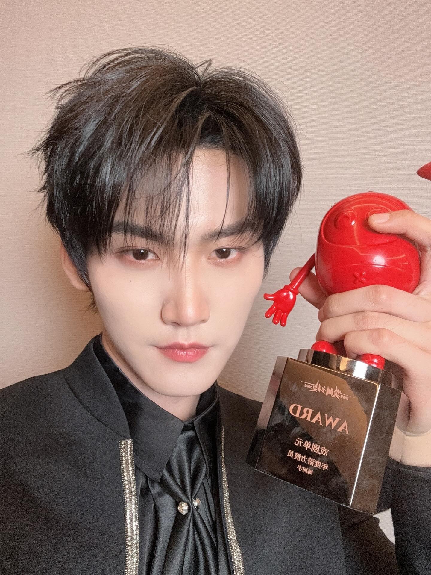 Wonderful night presented by IQIYI❤️
Looking forward to pace up in 2026!! (Everyone’s so tall)