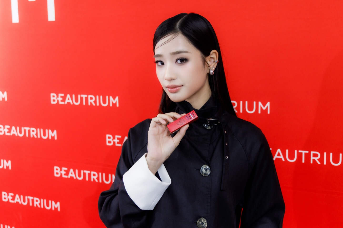 🎉ตู ต้นตะวัน – Muse of KATE TOKYO ดีใจที่ได้ร่วมฉลองครบรอบ 14 ปีบิวเทรี่ยม ในนาม #KATETHAILAND
ที่งาน “ BEAUTRIUM 14th ANNIVERSARY - BEAUTY FOR ALL ” บิวตี้เฟสติวัลที่ใหญ่ที่สุดในไทย เมื่อวันที่ 28 ธ.ค. 68 ที่ผ่านมา
ที่ BEAUTRIUM SIAM SQUARE FLAGSHIP STORE

#KATETokyo #KATExBT #Tontawan #BEAUTRIUM14thAnniversary #BT14thBeautyForAll #BTบิวตี้เฟสสเปซนี้เสิร์ฟทุกสวย #theBEAUTRIUM